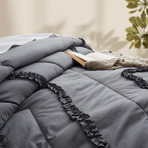 Miniatura 5 de BEDAZZLED Juego de edredón King  Edredón gris con volantes de 5 piezas, ropa de cama en una bolsa, edredón de cama texturizado, elegante juego de