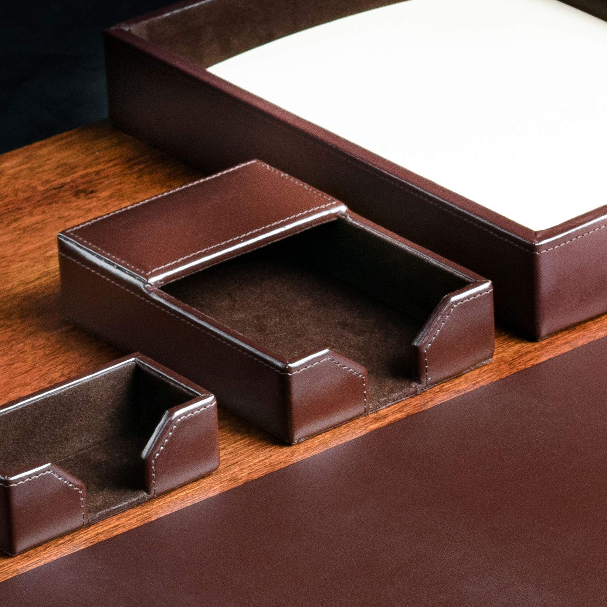 Dacasso Dark Brown Bonded Leather Memo Holder, 4-Inch by 6-Inch