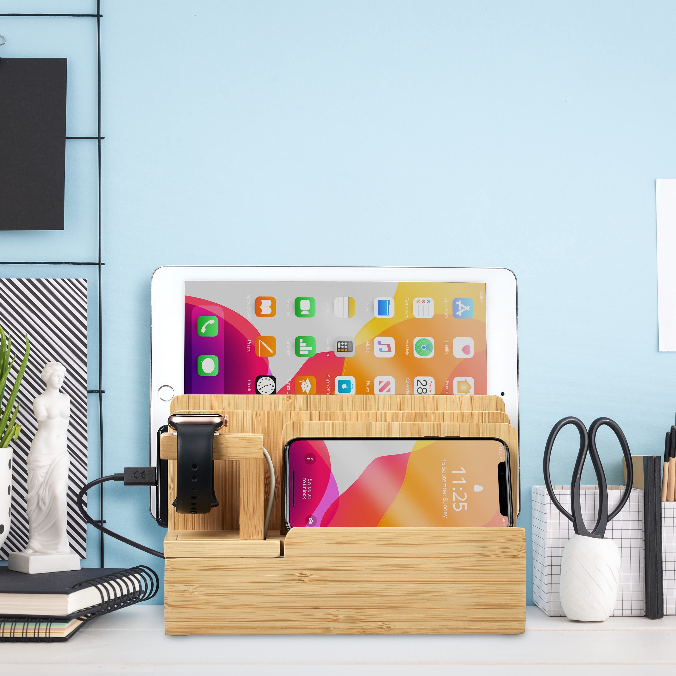 Relaxdays Stazione di Ricarica Multipla, Docking Station per Apple Watch, Tablet e Smartphone, 15x21,5x15 cm, Naturale