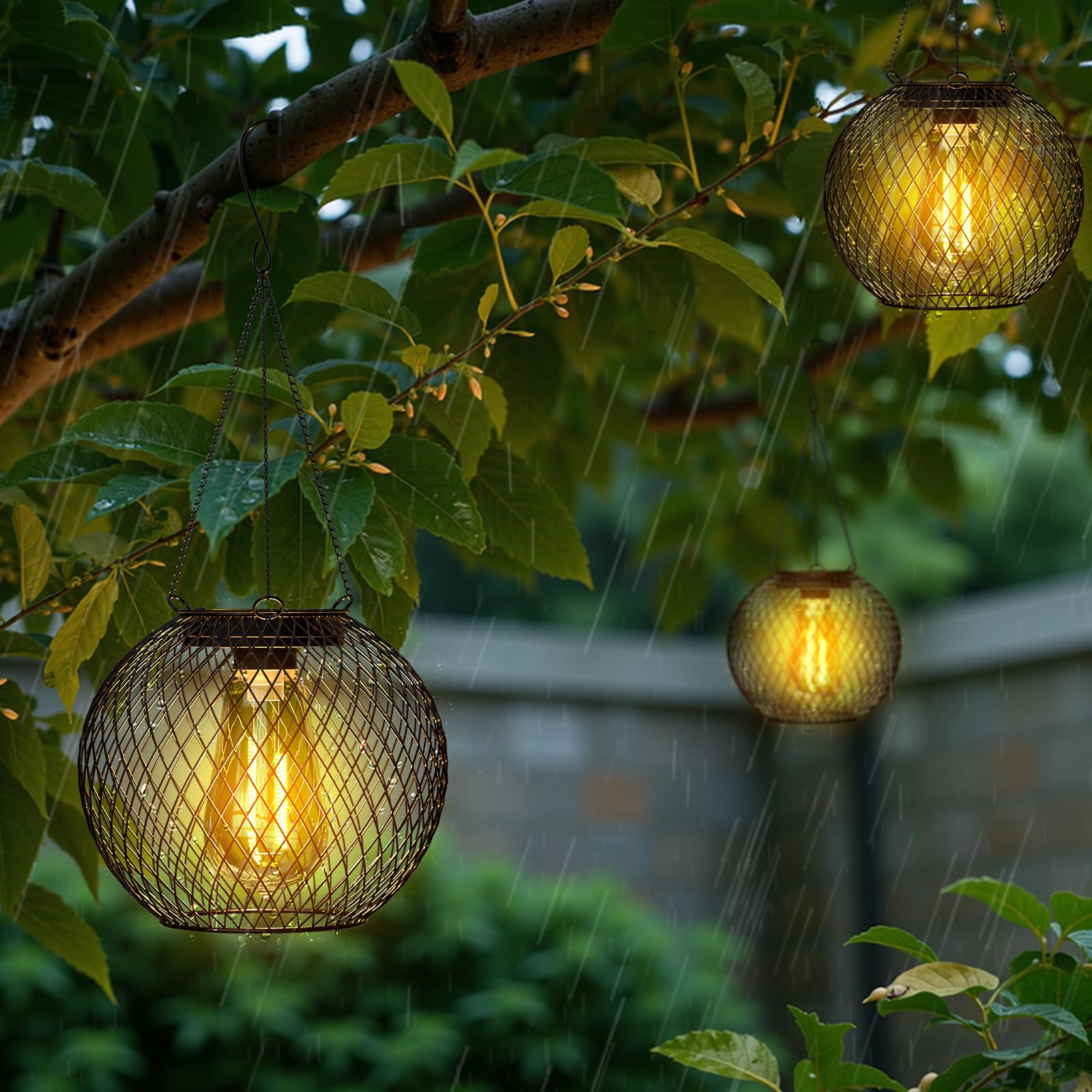 Modernas luces colgantes de malla solar, linternas esféricas colgantes de metal negro con bombillas Edison, montadas en cadena, interiores y exteriores (paquete de 2)