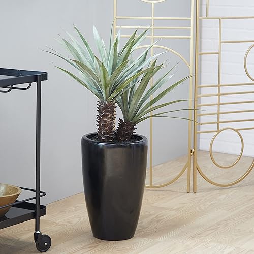 Miniatura 2 de Deco 79 Planta artificial de imitación de follaje Dracaena con maceta de fibra de vidrio negra, 30 x 28 x 37 pulgadas, verde