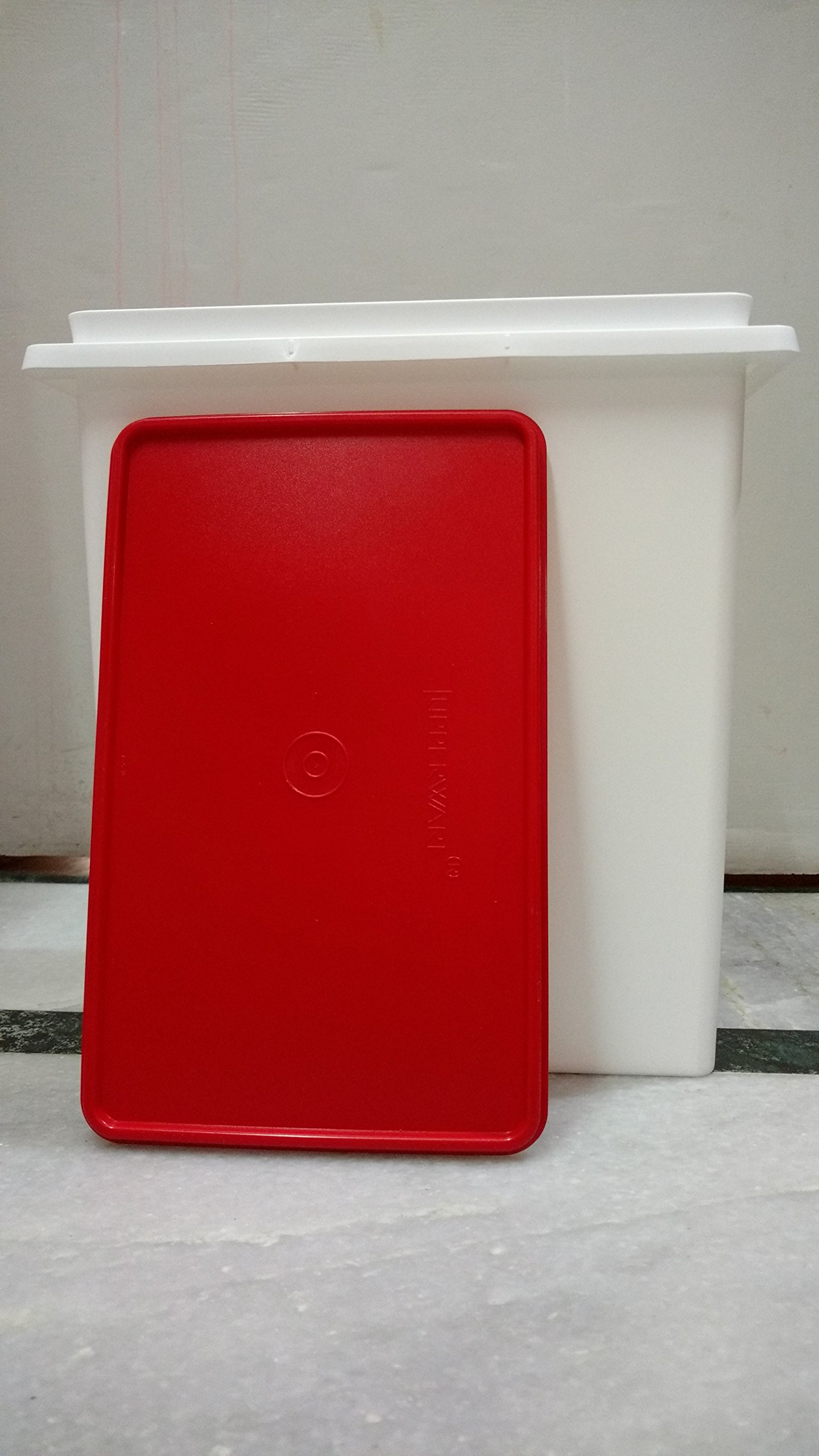 Tupperware タッパーウェア 10キロキーパー　ライスキーパー Amazon.co.jp: タッパーウェア ライスキーパー 10kg (赤蓋) (ホワイト