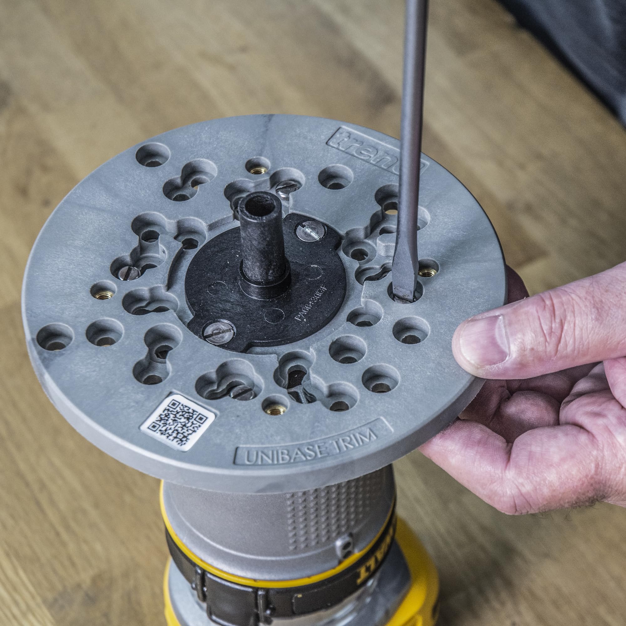 Trend Uniwersalna Płyta Podstawowa do Frezarki, 150mm, Zwiększona Kompatybilność dla Frezarek 8mm, UNIBASE/TRIM