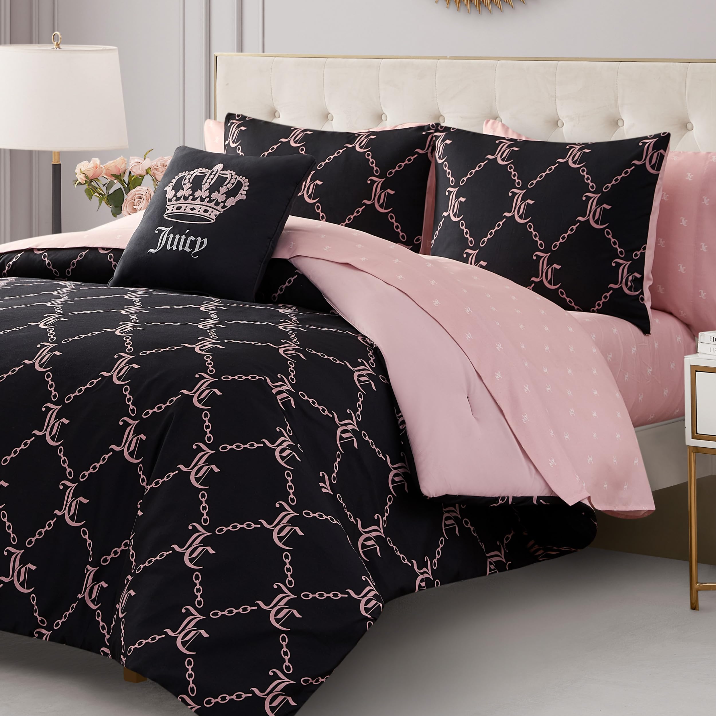 Juicy Couture Steppdecken-Set mit schwarzem Logo-Print, Twin (Einzelbett), 6-teilige aus der Kollektion „Bed in a Bag“
