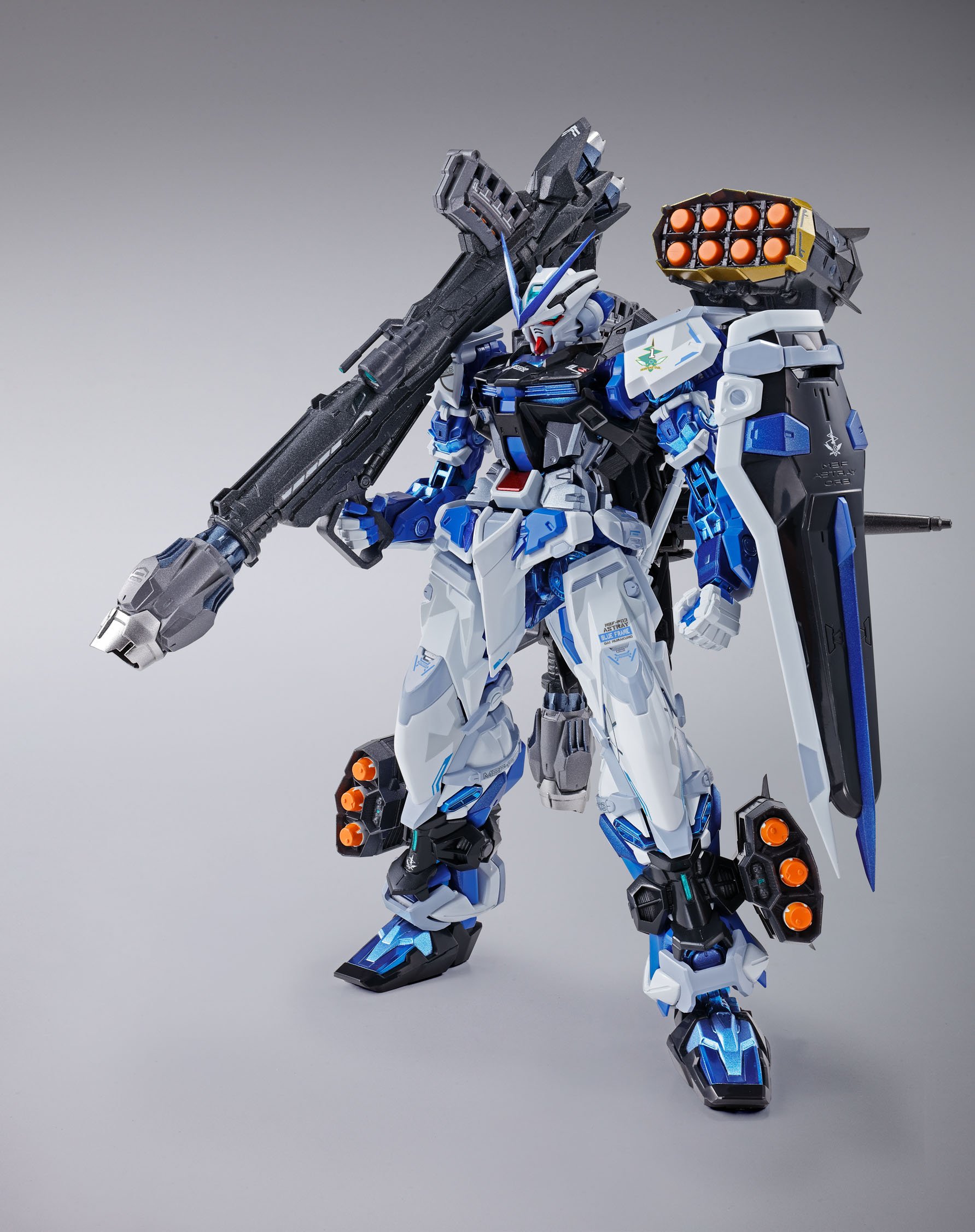 新品未開封 送料無料 METAL BUILD メタルビルド ガンダムアストレイ レッドドラゴニクス 交換用パーツ付 メタルビルド。ガンダムアストレイゴールドフレーム天ミナ 新品、未