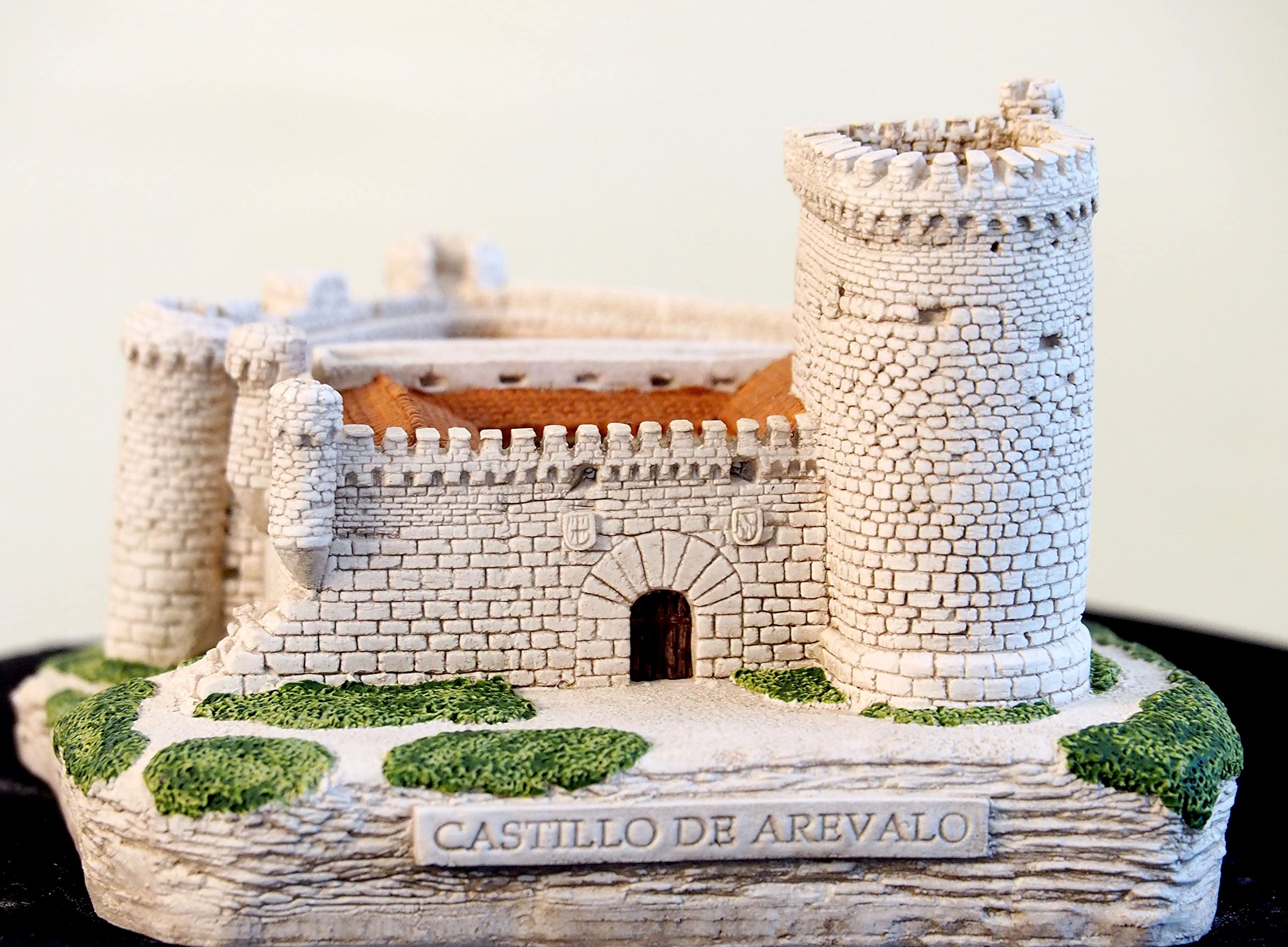 Santa María la Real fondazione MAQUETA/Castello di ARÉVALO - Pietra - Modellino di castello - Sculptura - Brown - 6E+2 grams - 5 pezzi - Medieval - Tavolo