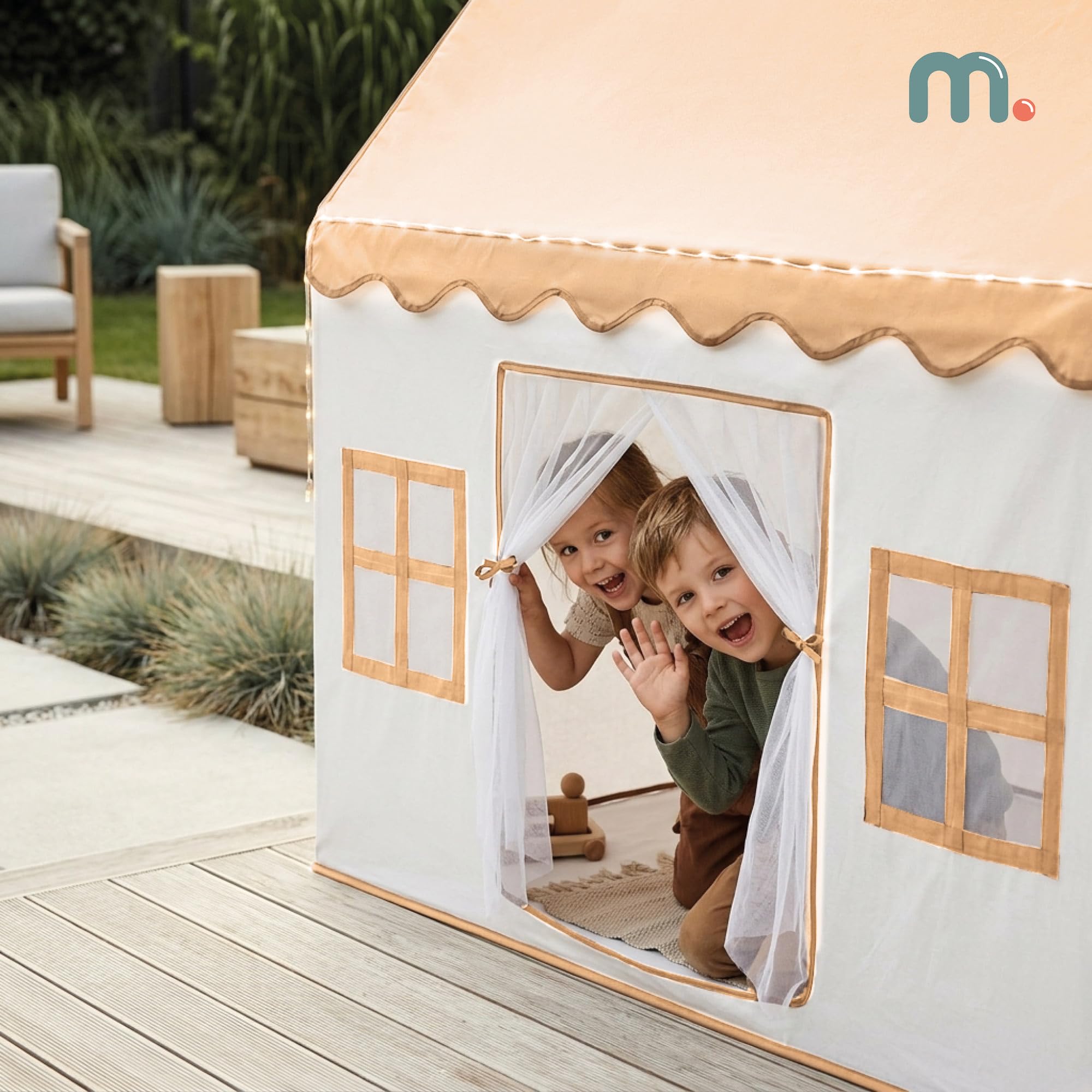 mamabrum XXL Spielhaus Zelt für Kinder aus Polyester mit LED Beleuchtung und Fenstern, Skandinavischer Stil, Indoor und Outdoor, Beige, 95 × 125 × 130 cm