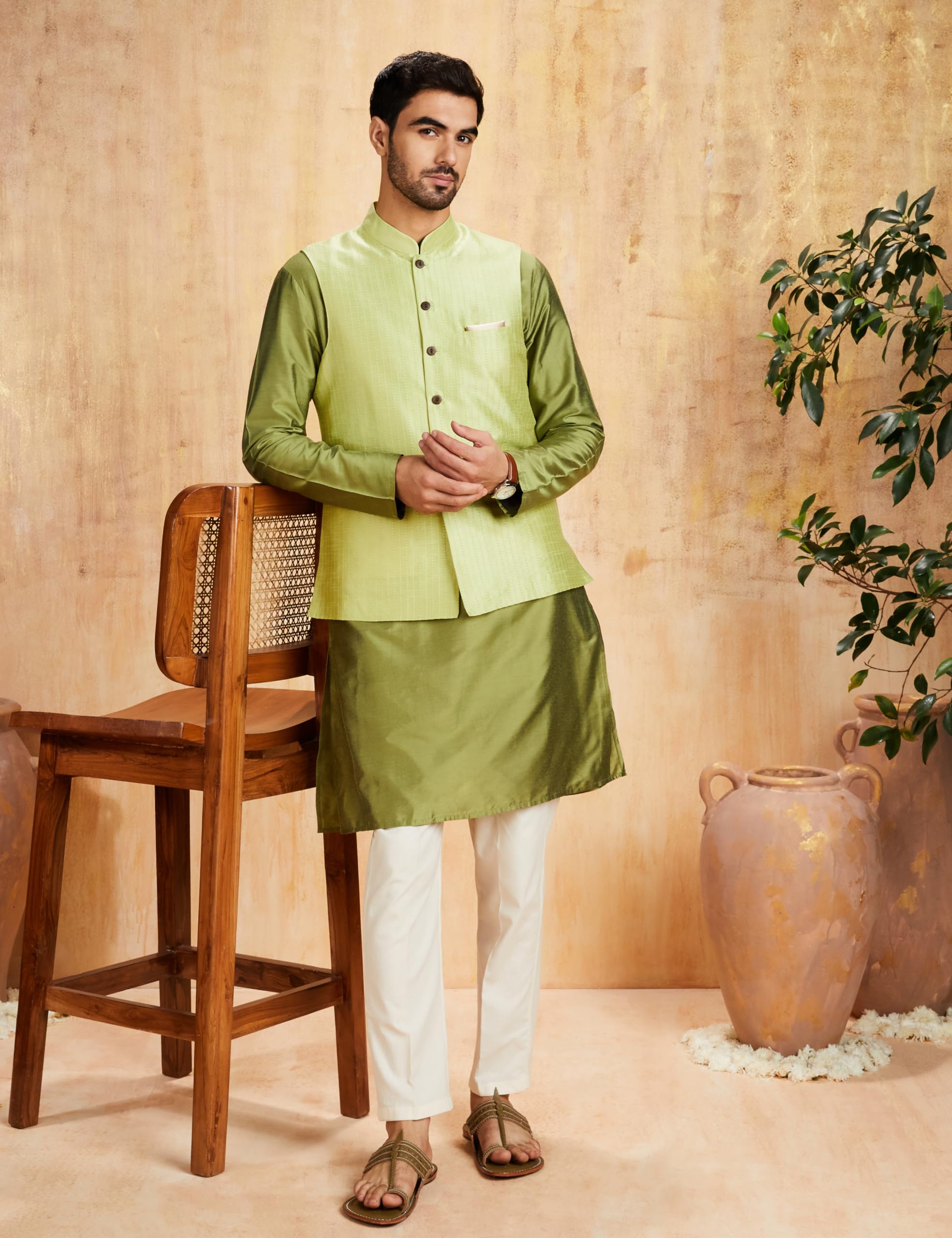 Amazon Brand - Symbol Men's Lightweight Nehru Jacket (SY-A22-MNA-JTK-06_L.Green_L) - Image 3 thumbnail