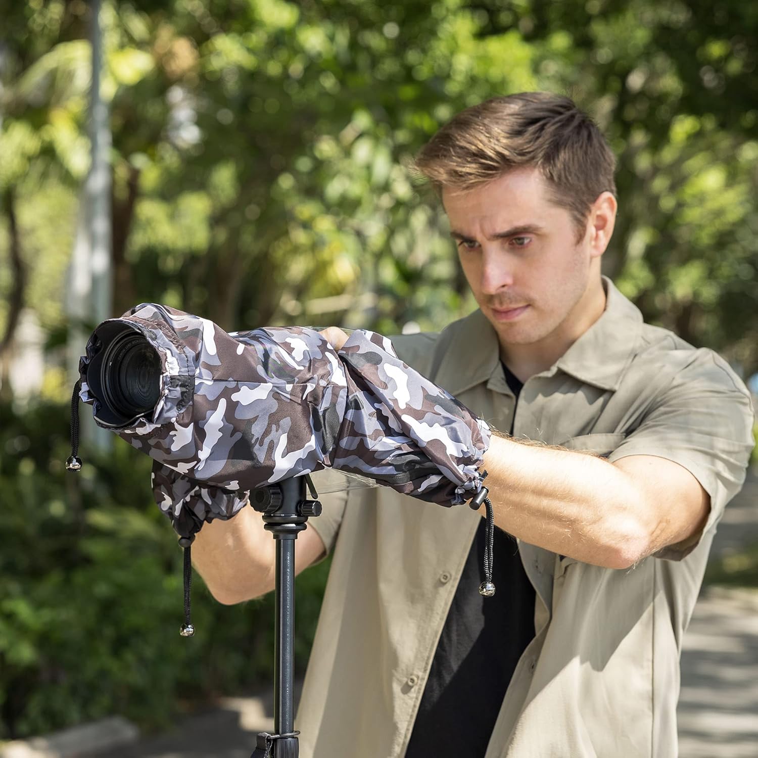 JJC Camera Rain Cover for Nikon Z7 Z6 D780 D850 D810 D800 D7500 D7200 D5600 D5500 Canon EOS 7D Mark II, 5DS R 850D 800D 760D 750D 90D 80D 77D 70D Sony A99II A77II Simliar Size Cameras Rain Sleeve 7 81m4cWpx aL. AC SL1500