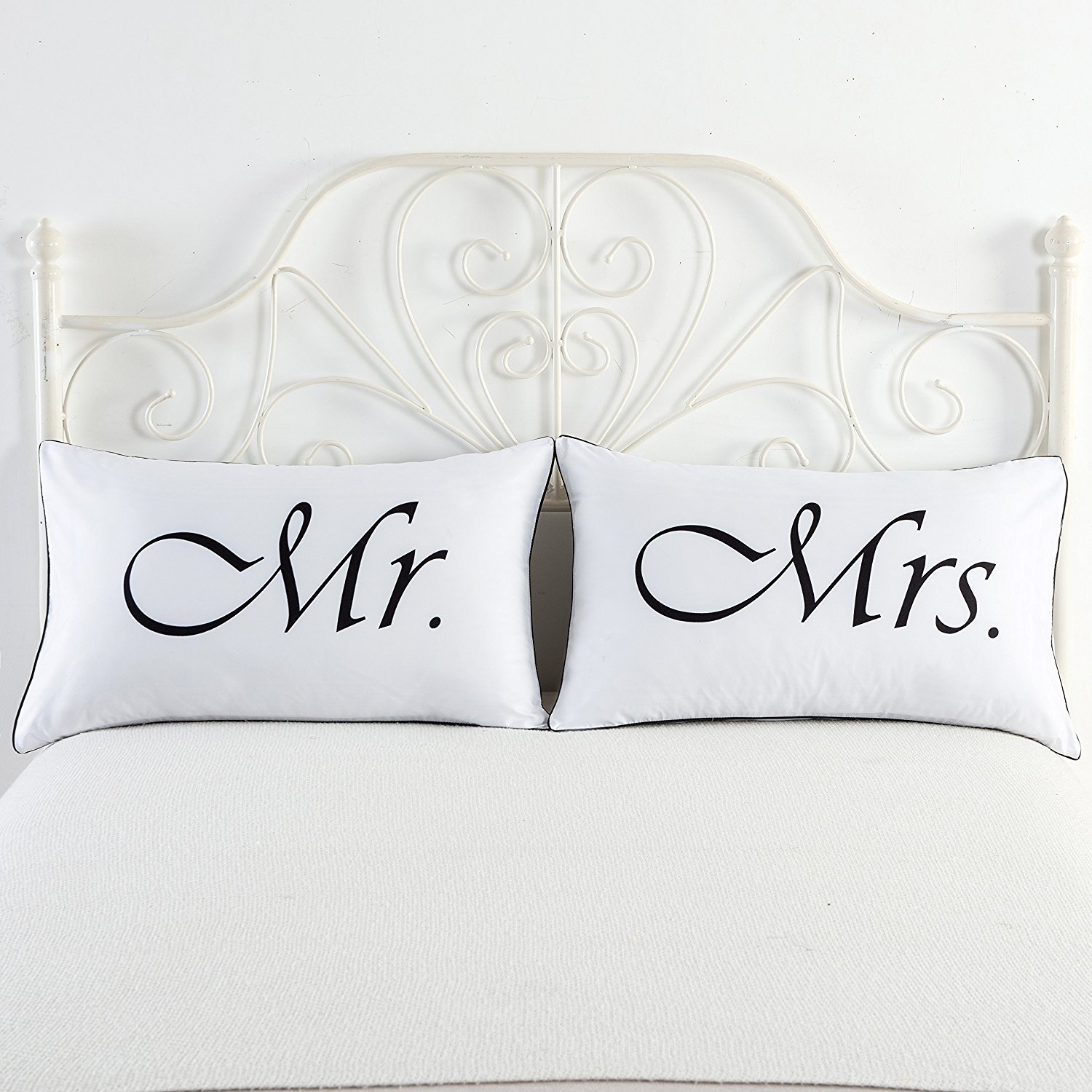 2PCS Mr and Mrs Pillow Cases,His And Hers Couples pillowcases,Wedding, Anniversary,V-day,Christmas, Romantic Gift Idea,His and Hers Gifts for Him, Her, Couples