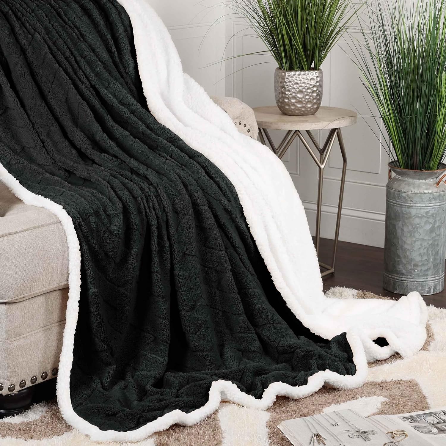 Superior Fleece Reversible Lattice Blanket, Decorative Blankets for Bedroom, Sofa, Fuzzy, Plush, Fluffy, Soft, Cute Room Decor, Beautiful Cover, Comfort Essentials, Nuuk Collection, Twin, Black