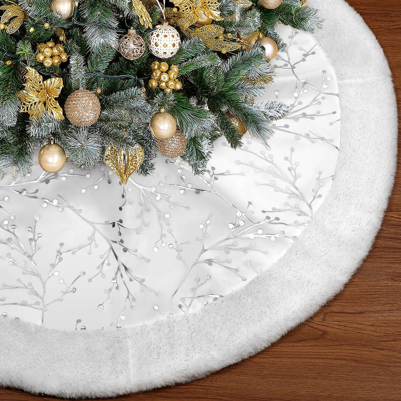 VICASKY Tree Skirt 90cm Faux Fur Christmas White Xmas Mat Decorations Holiday Party Ornaments Small Plush Elegant Snowflake Winter Wonderland Lighted Skirts Mini Bottom Cover Quilted