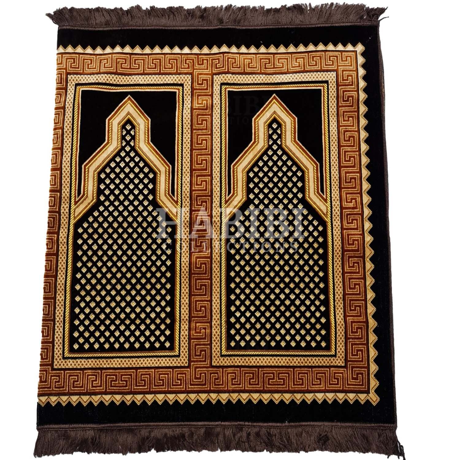 Tapis de prière extra large doux de qualité extrêmement belle. Fabriqué en Turquie - Longueur : 195,6 cm - Largeur : 116,8 cm - Tapis pour 4 personnes