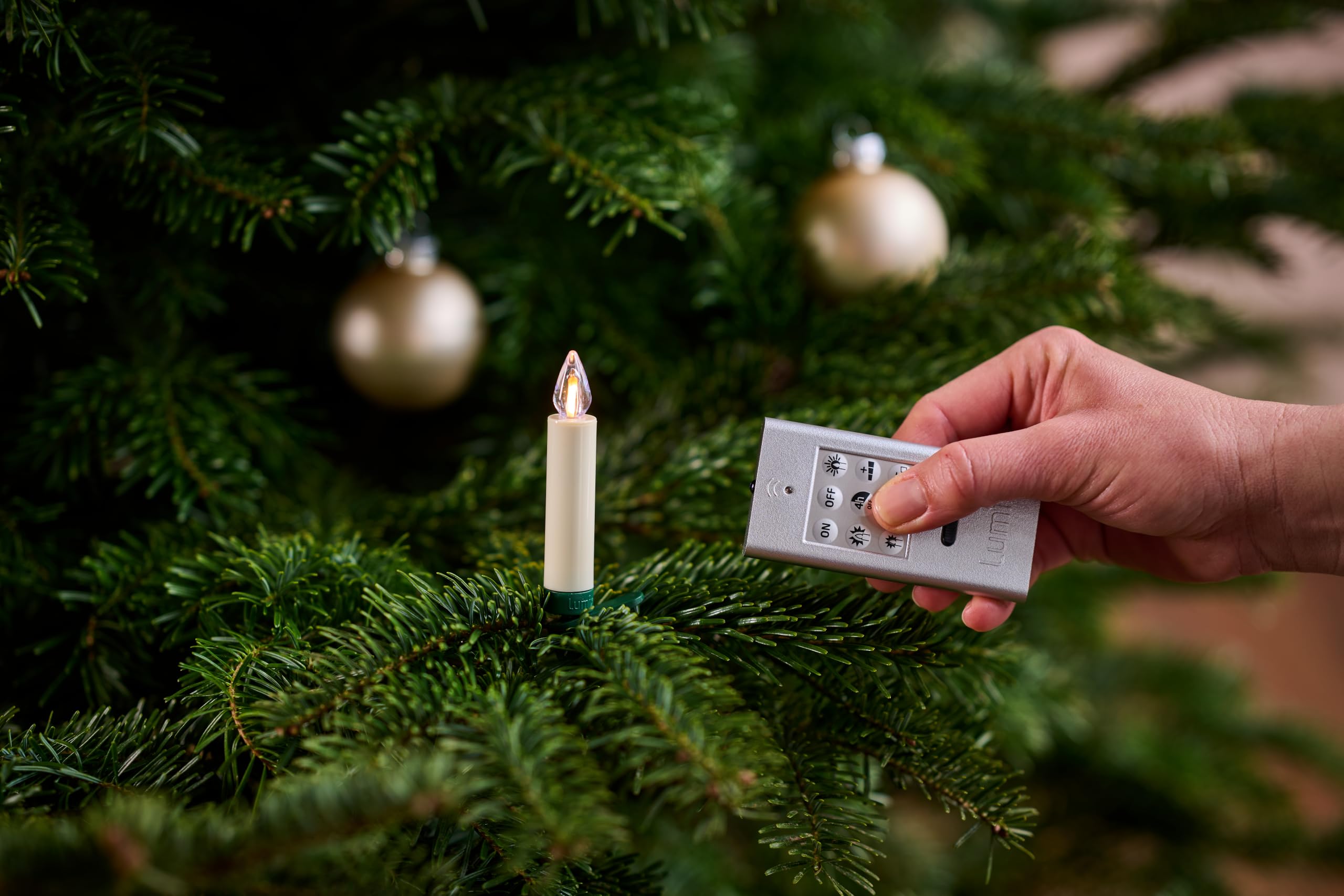 KRINNER Lumix LED kabellose Weihnachtsbaum Christbaumkerzen SuperLight Flame 12er Basis-Set , Kunststoff, Warmweiß inkl. Fernbedienung Timer Elfenbein 9cm 77122 ,