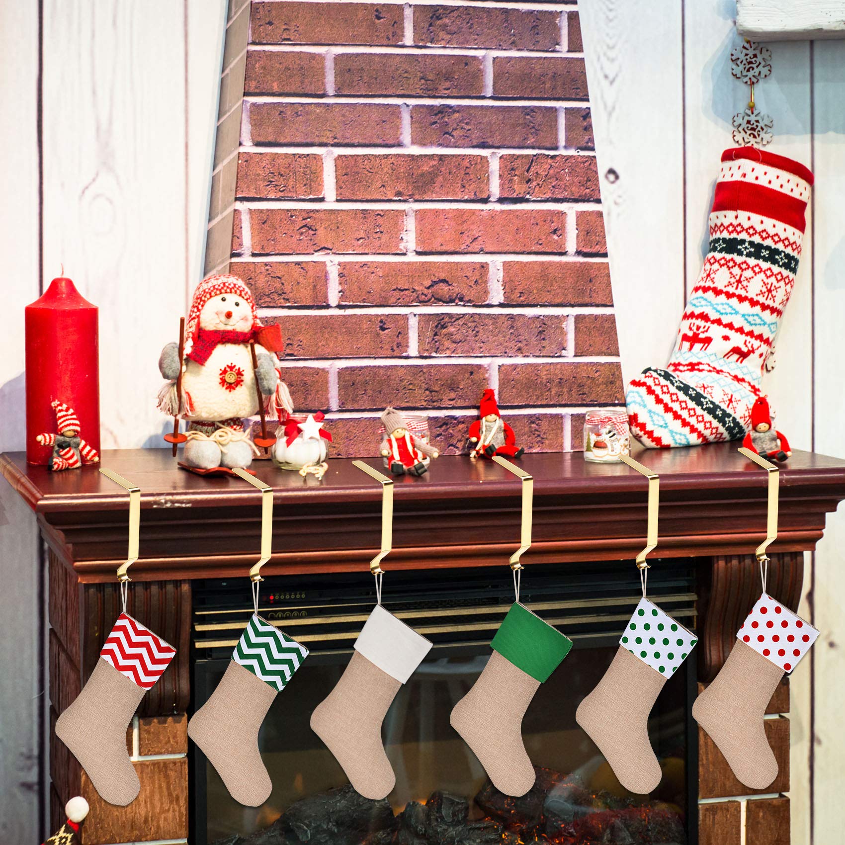 Lot de 4 supports de chaussettes de Noël en métal pour manteau - Crochets robustes pour bas de Noël - Décorations de Noël pour comptoir, tables, fenêtre, cheminée et manteau (Or