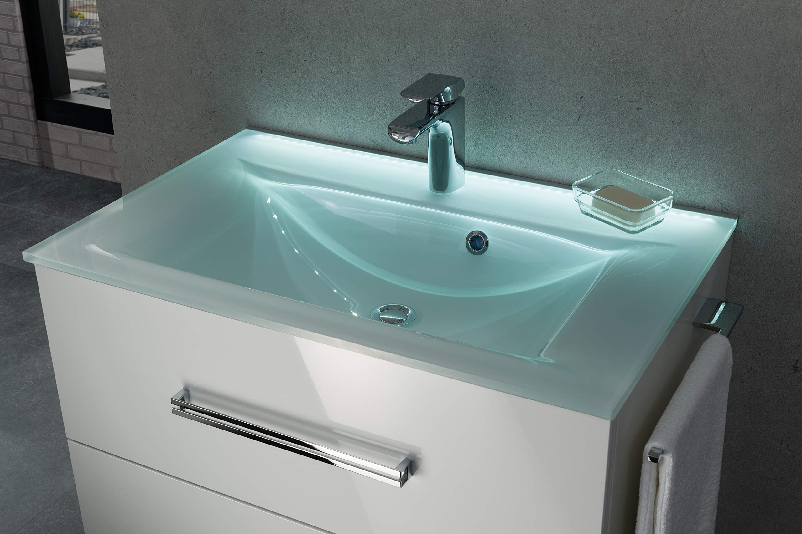 FACKELMANN LED-Waschbeckenbeleuchtung Einbau-Set / Maße: ca. 80 cm breit / batteriebetriebenes BackLight für Glasbecken / hochwertiges LED-Band für Waschtisch aus Glas / inklusive Batterien