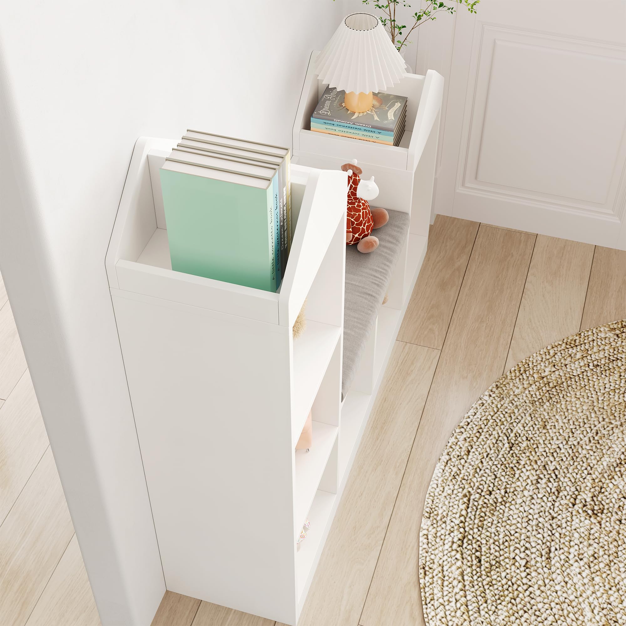 Praktisches Kinder Bücherregal mit 6 Fächern und Sitzkissen – | Holzregal zur Aufbewahrung von Büchern & Spielzeug – Sitzbank für Kinderzimmer und Spielzimmer – 121 x 30 x 108 cm
