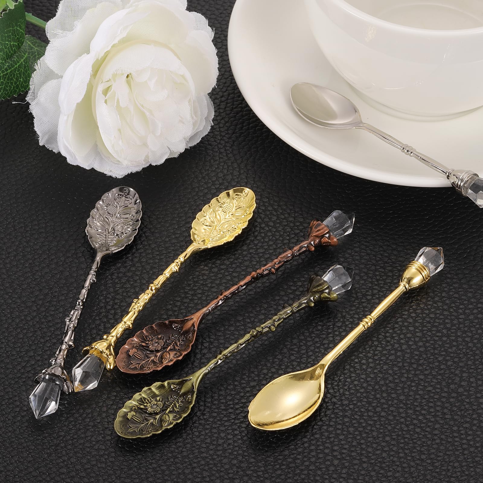 uxcell Lot de 16 cuillères à café rétro en alliage de cristal de 11,9 cm - Cuillère à thé sculptée vintage - Motif feuilles et fleurs - Cuillères à dessert - Cuillères à crème glacée pour mélanger et