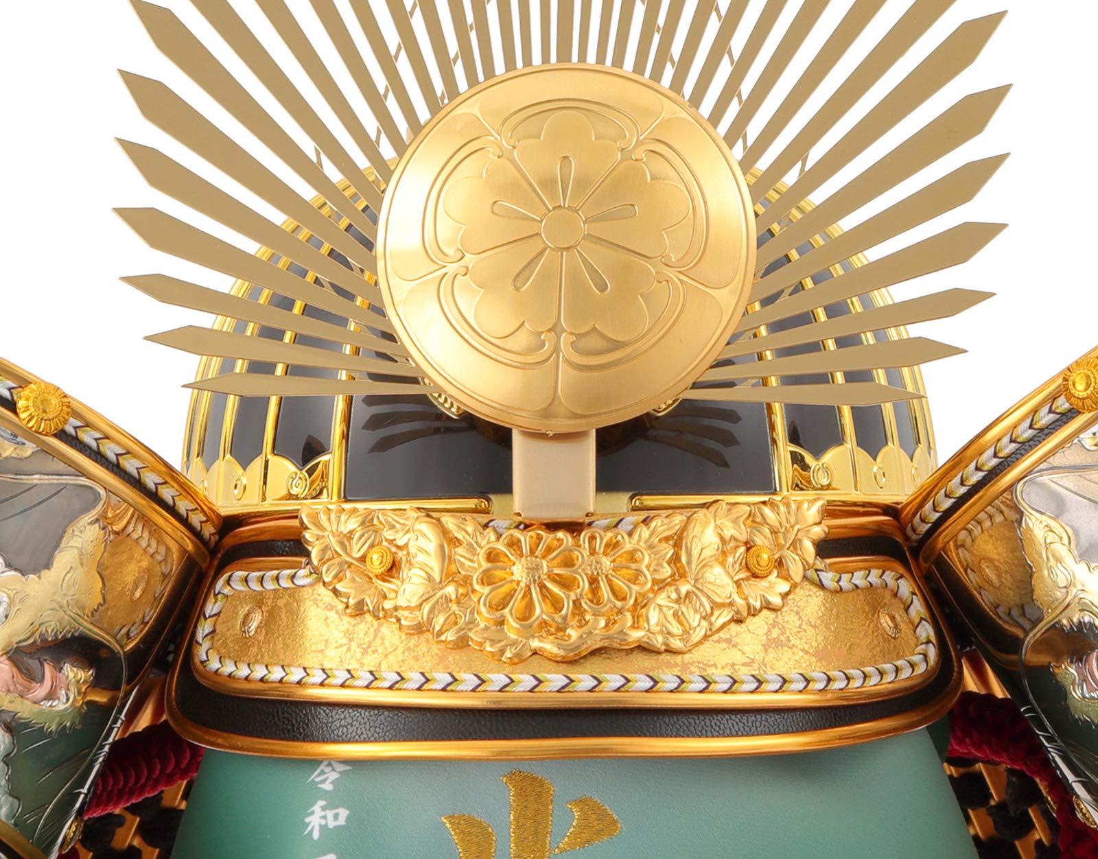 五月人形 豪華な金色の兜　五月人形 武者兜 Amazon | 人形屋ホンポ 五月人形 平安義正 着用 兜平飾り 兜飾り ゆ