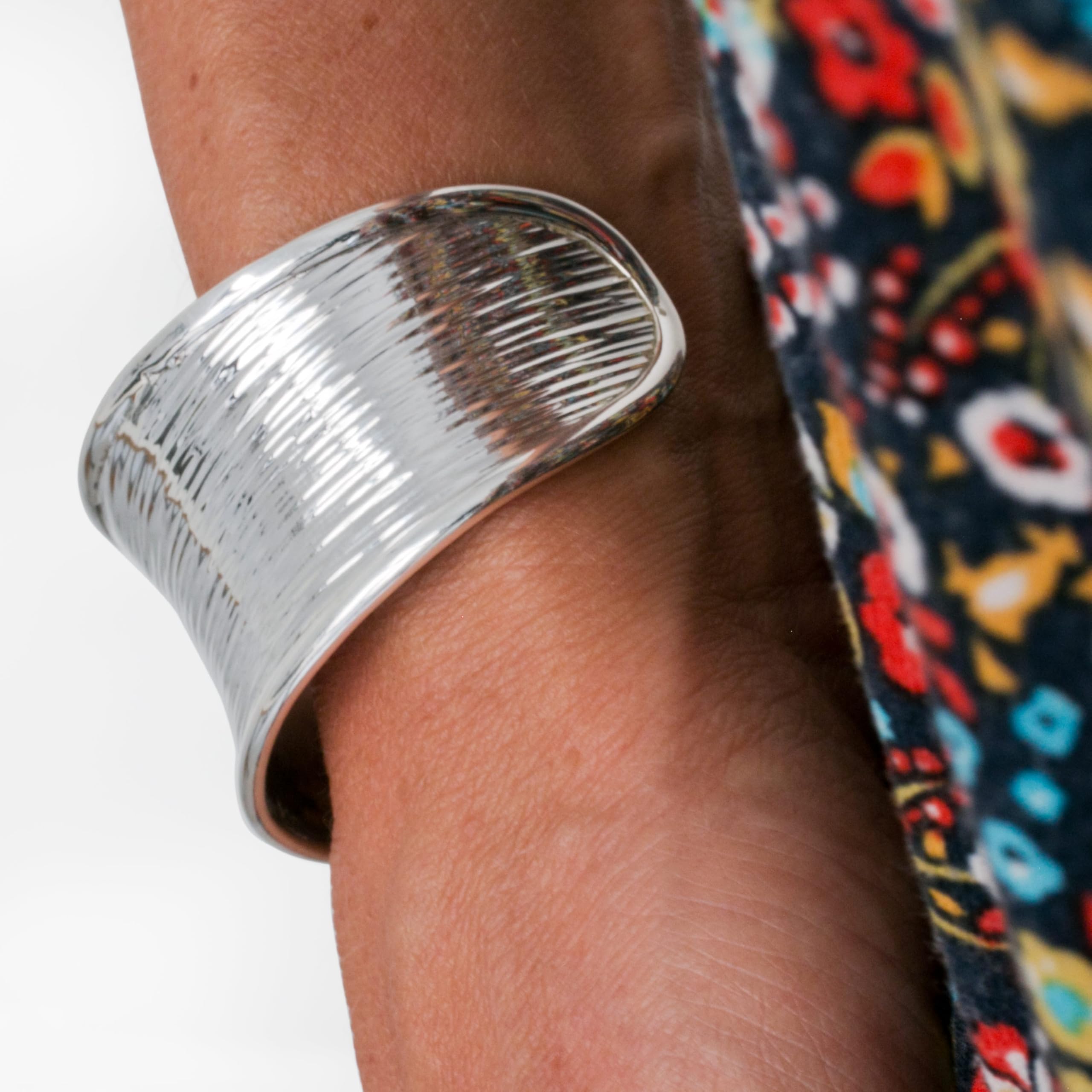 Fly Style Armreif aus 925 Sterling Silber - - Elegant Armband - Silber Schmuck - Minimalistisch und Modern Damen Armspange