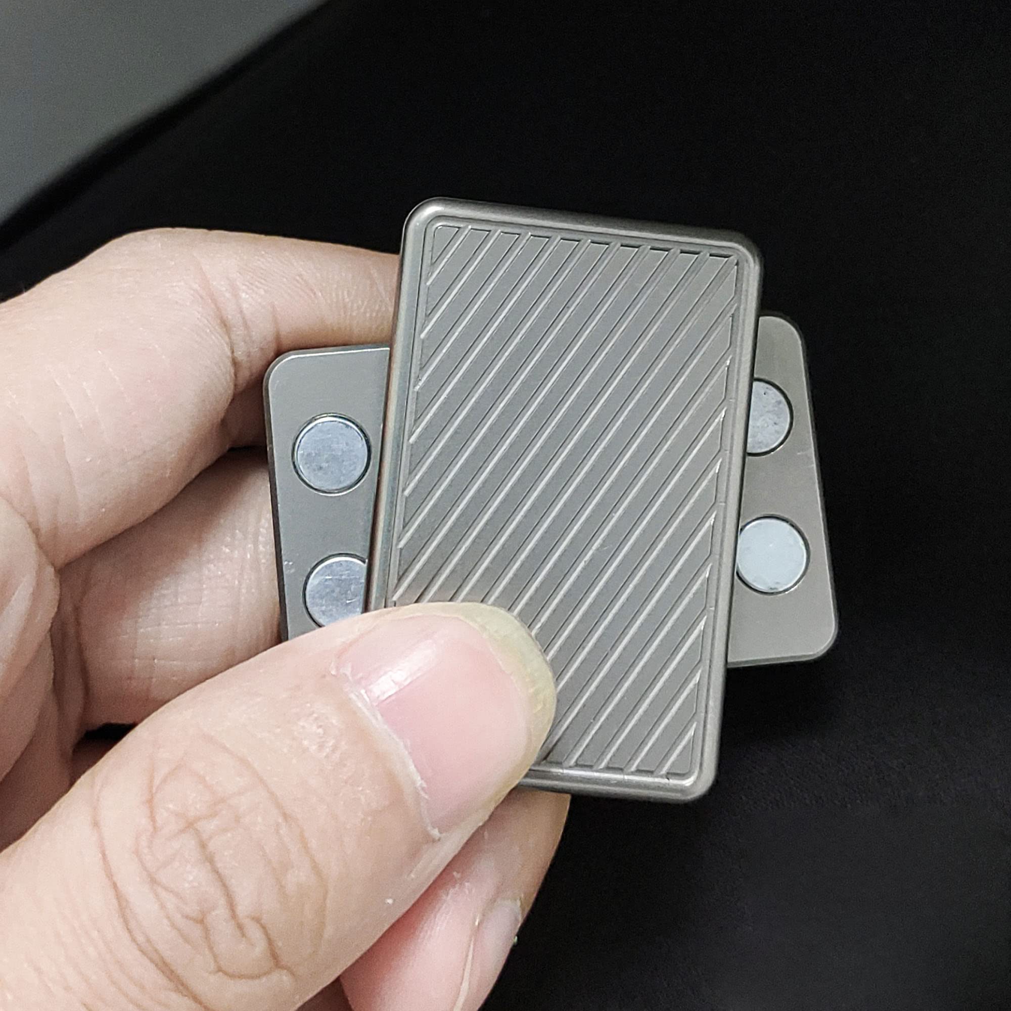 Amazon | ハンドスピナー スライダーおもちゃ ストレス解消 EDCフィ