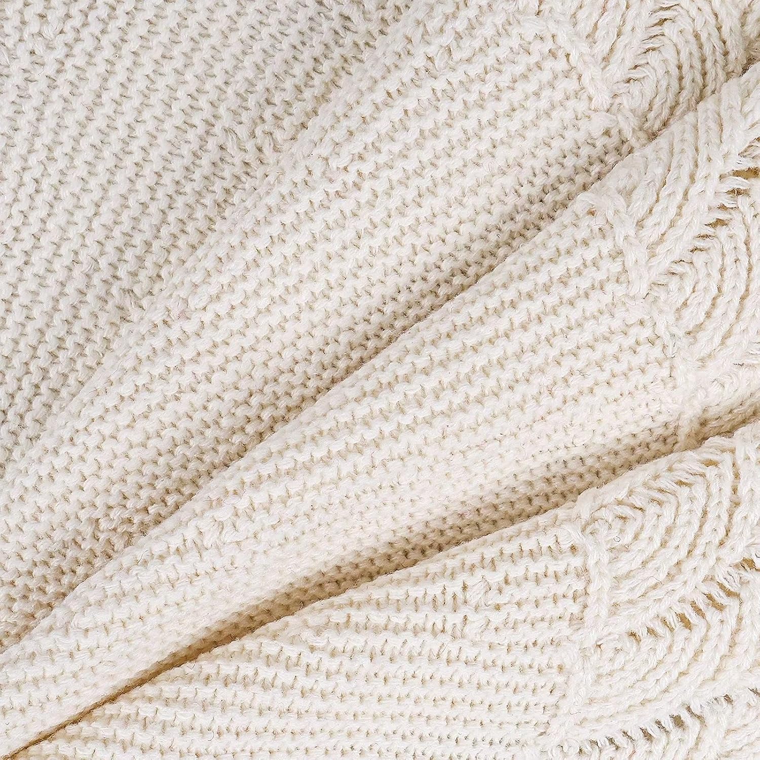 32 Inch Christmas Tree Skirt, Cream White Mermaid Scale Wave Pattern Knitted Xmas Tree Skirt, Rustic Christmas Holiday Decoration.