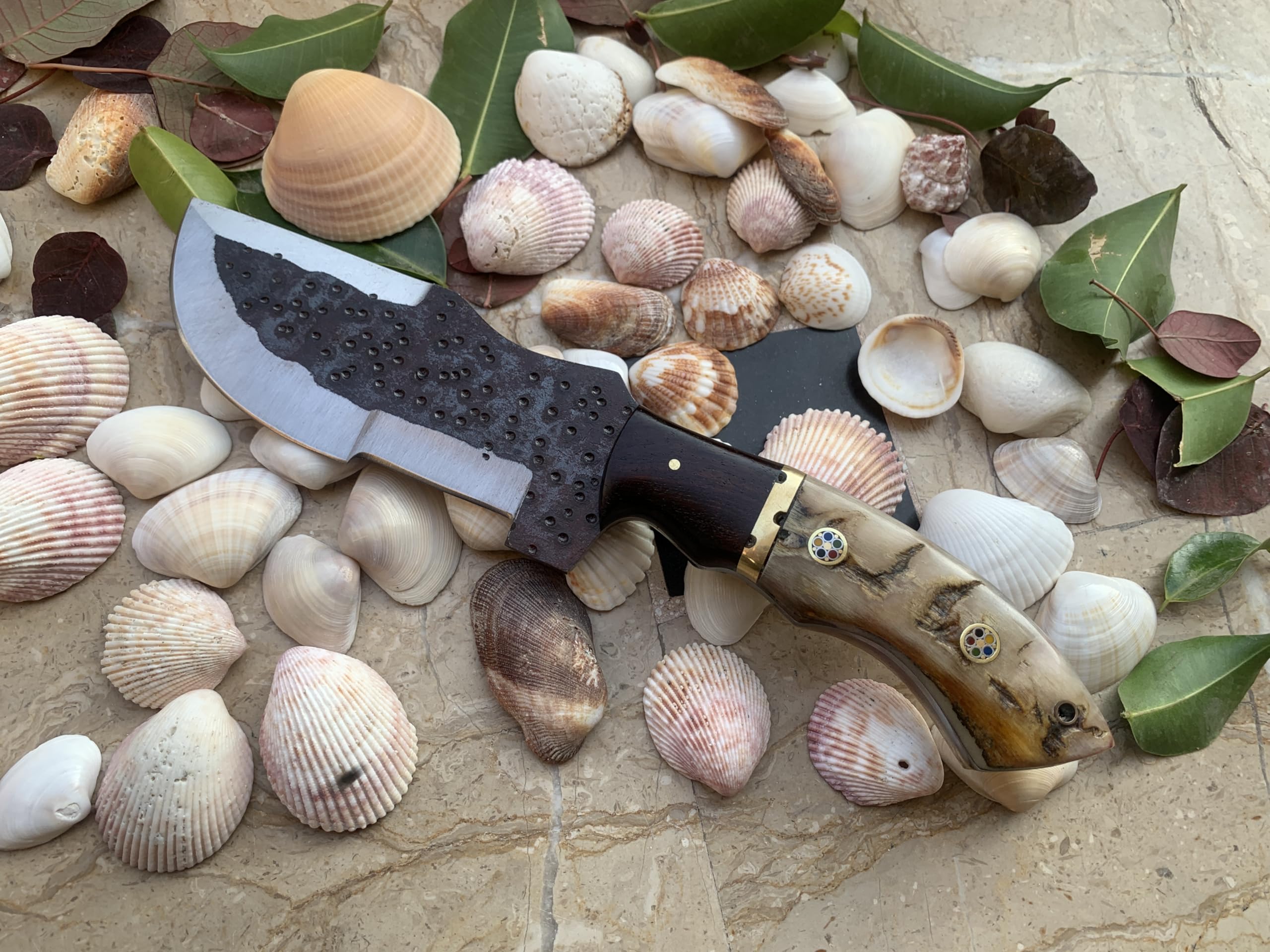 Amazon.co.jp: NUSHBA 001 ハンドメイド トラッカーナイフ - スタッグ