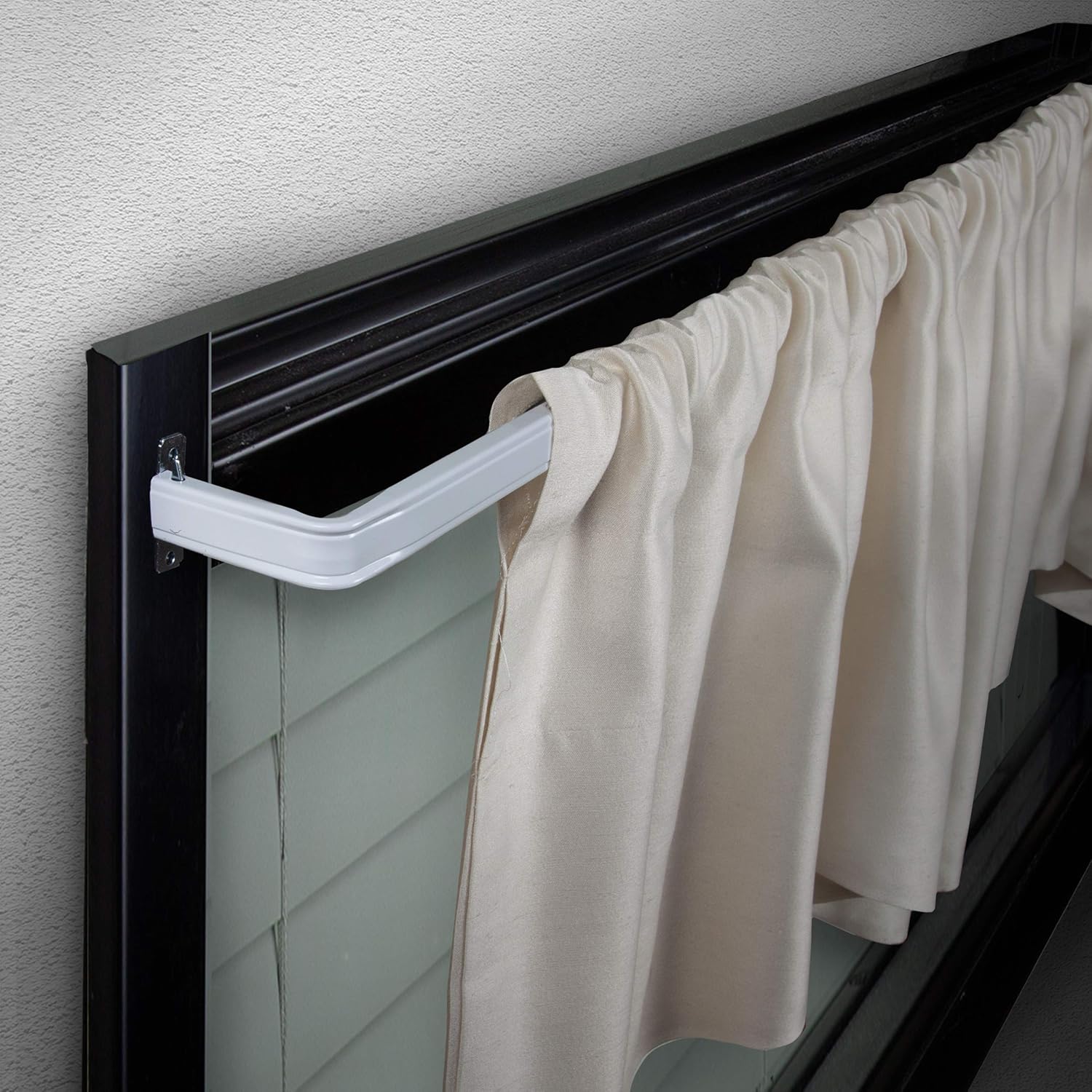 Rod Desyne KBX3048 Lockseam 3" Clearance Curtain Rod, 48-84 inch, White