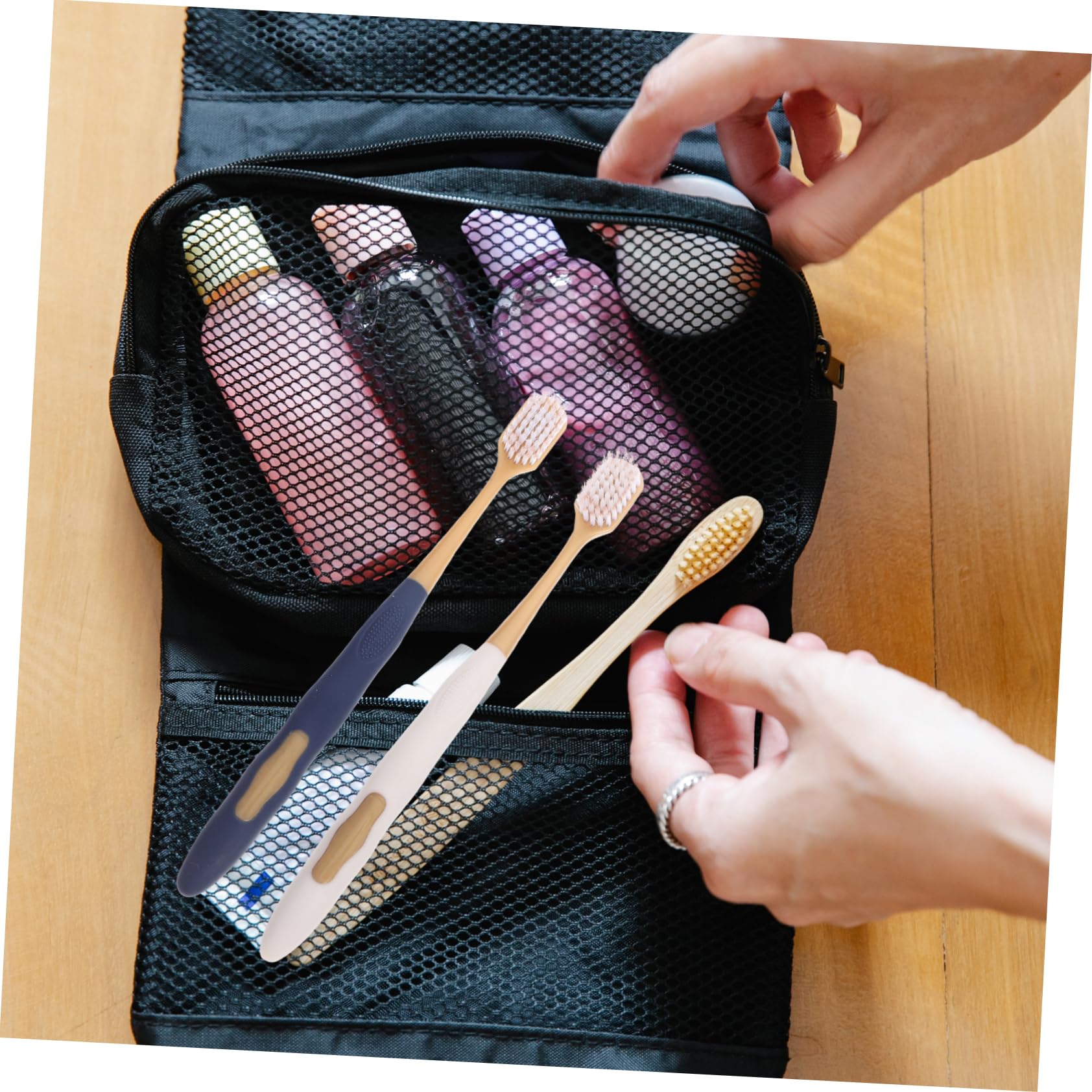 PLAFOPE 36pezzi Spazzolini Da Denti Morbidi Per Adulti Impugnatura Ergonomica Antiscivolo Facile Da Usare Per Casa e Viaggi