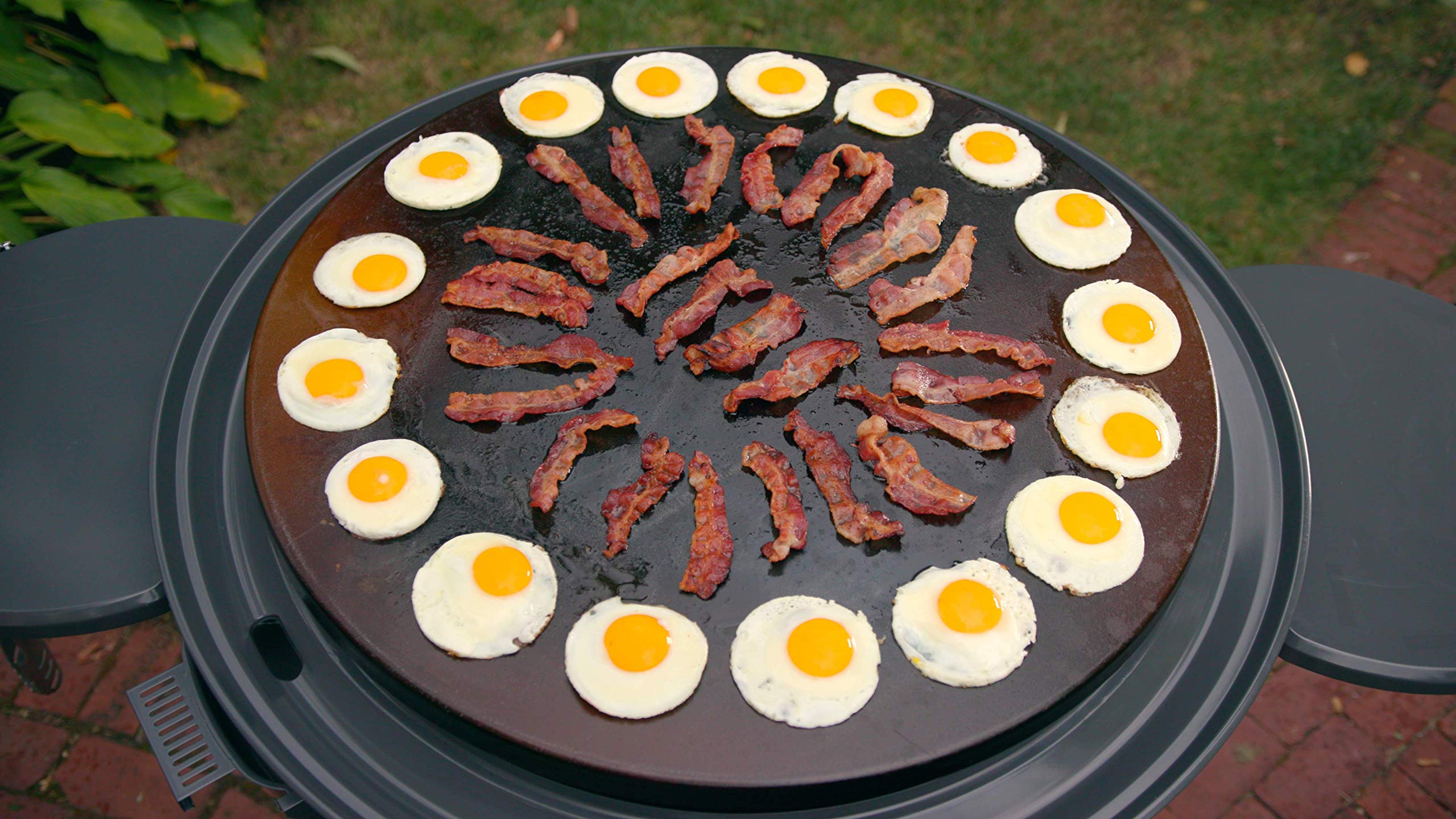 Cuisinart CGG999 30Inch Round Flat Top Surface 360° XL Griddle