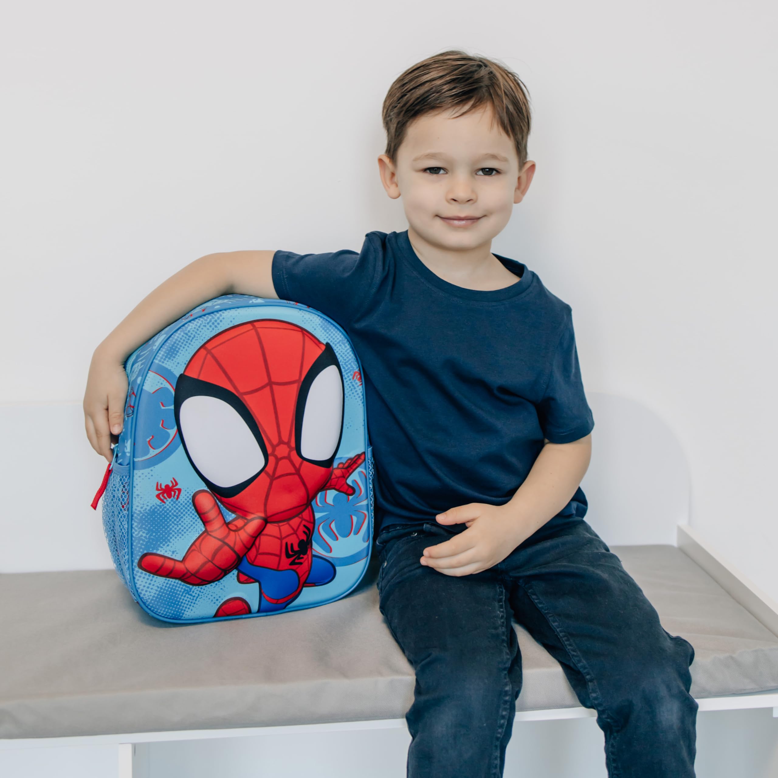 Undercover - Zaino 3D di Spidey - Zaino per bambini con motivi di Spidey - Cinghie regolabili - Con tasche laterali in rete - A partire dai 4 anni