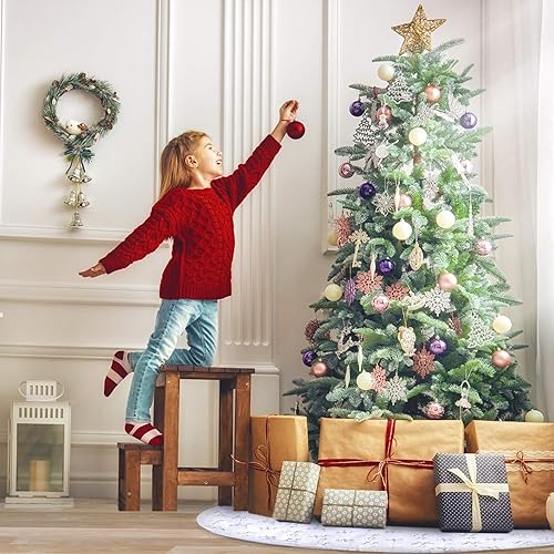 Miniatura 3 de Falda de árbol de Navidad  48 pulgadas, falda de árbol de piel sintética blanca nevada grande con patrón de nieve plateado para decoraciones de