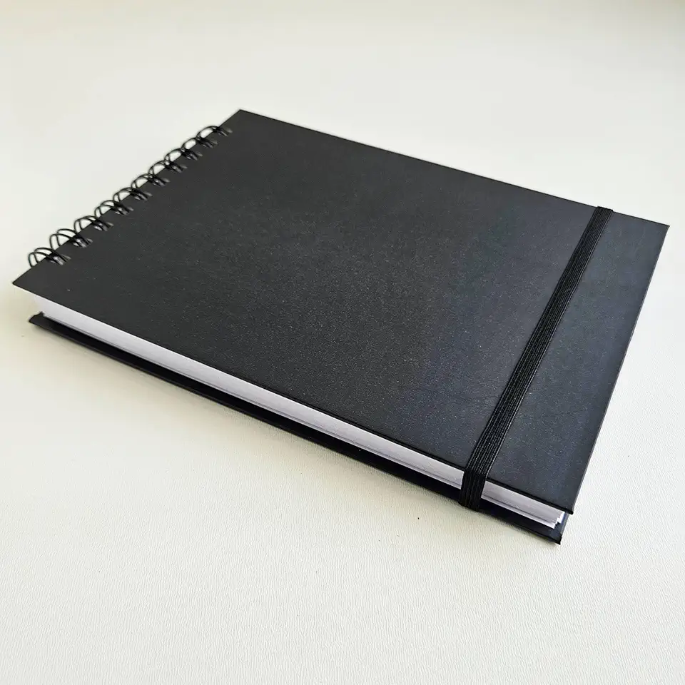 Sketchbook para Desenho A5 21x15 cm, Capa Dura Espiral, 50 folhas/ 100 páginas 240g - bloco para marcadores e mixed media, resistente a sangramento, caderno para pintura artística, caderno sem pauta, Desenho Artístico Profissional Esboço