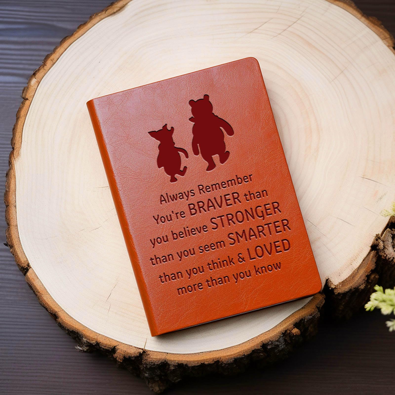 Pooh Bear Leder Notizbuch Always Remember You're Braver Than You Believe Leder Notizbuch Freundschaftsgeschenk für Frauen Männer Geburtstagsgeschenke für Sohn Tochter (braun)