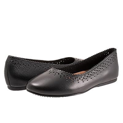 SoftWalk Selma Women