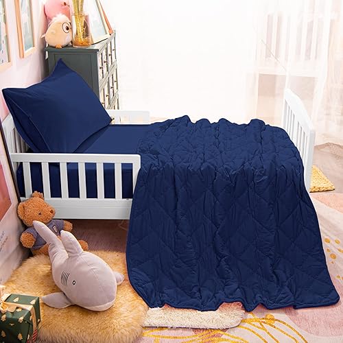 Vista 43 de NTBAY Juego de ropa de cama para niños pequeños, juego de ropa de cama suave y transpirable de 4 piezas para niños y niñas, incluye edredón