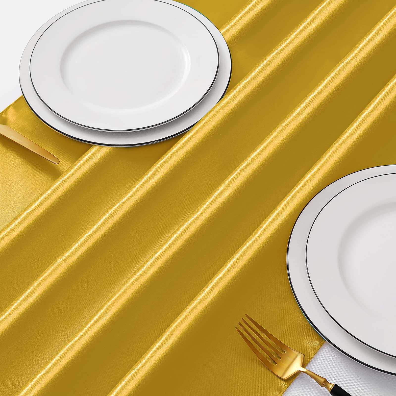 Manyshofu Table Runner