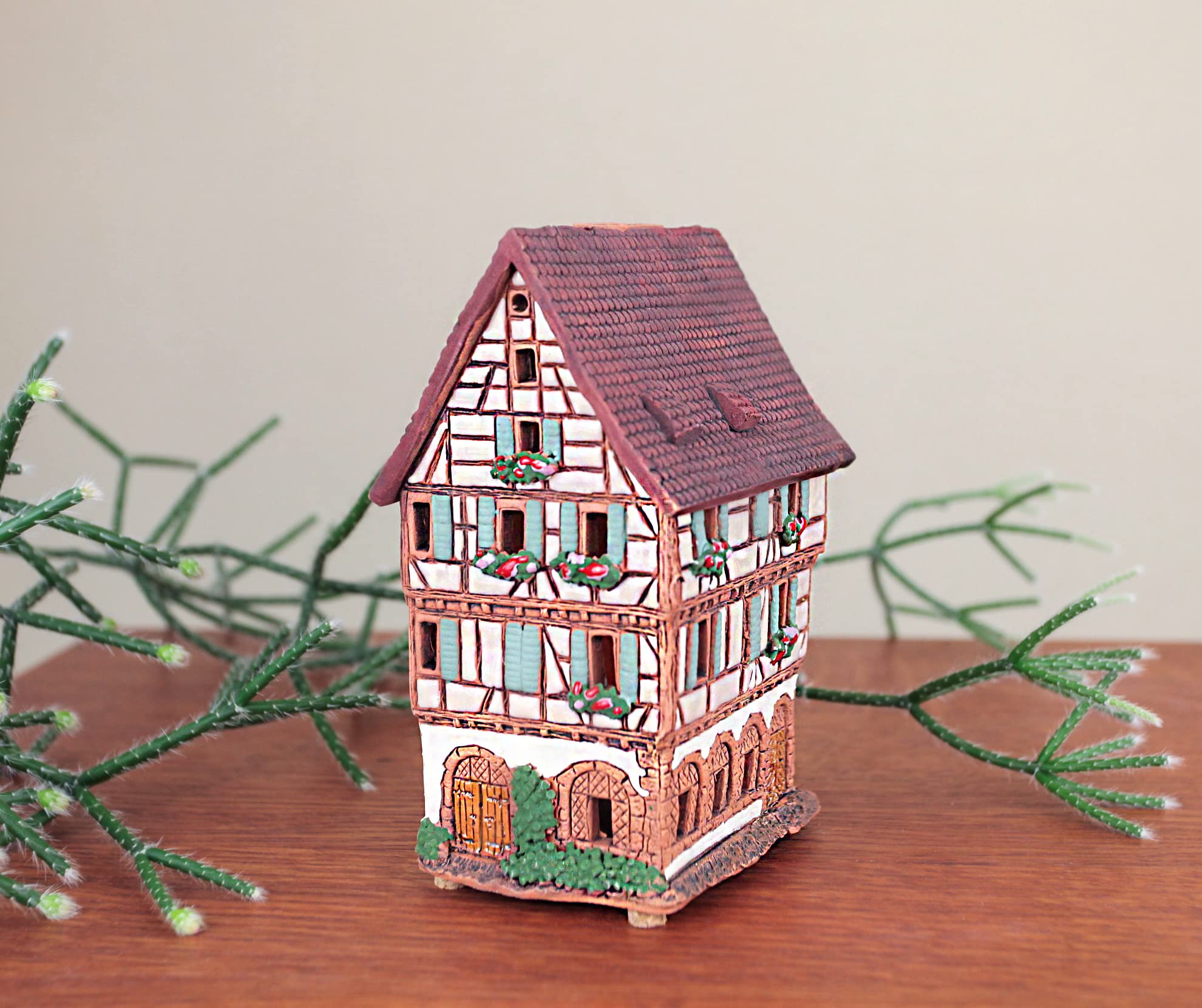 Ceramiczny świecznik na podgrzewacze, dekoracja pokoju, kolekcjonerska miniaturowa replika oryginalnego domu w Colmar, A252