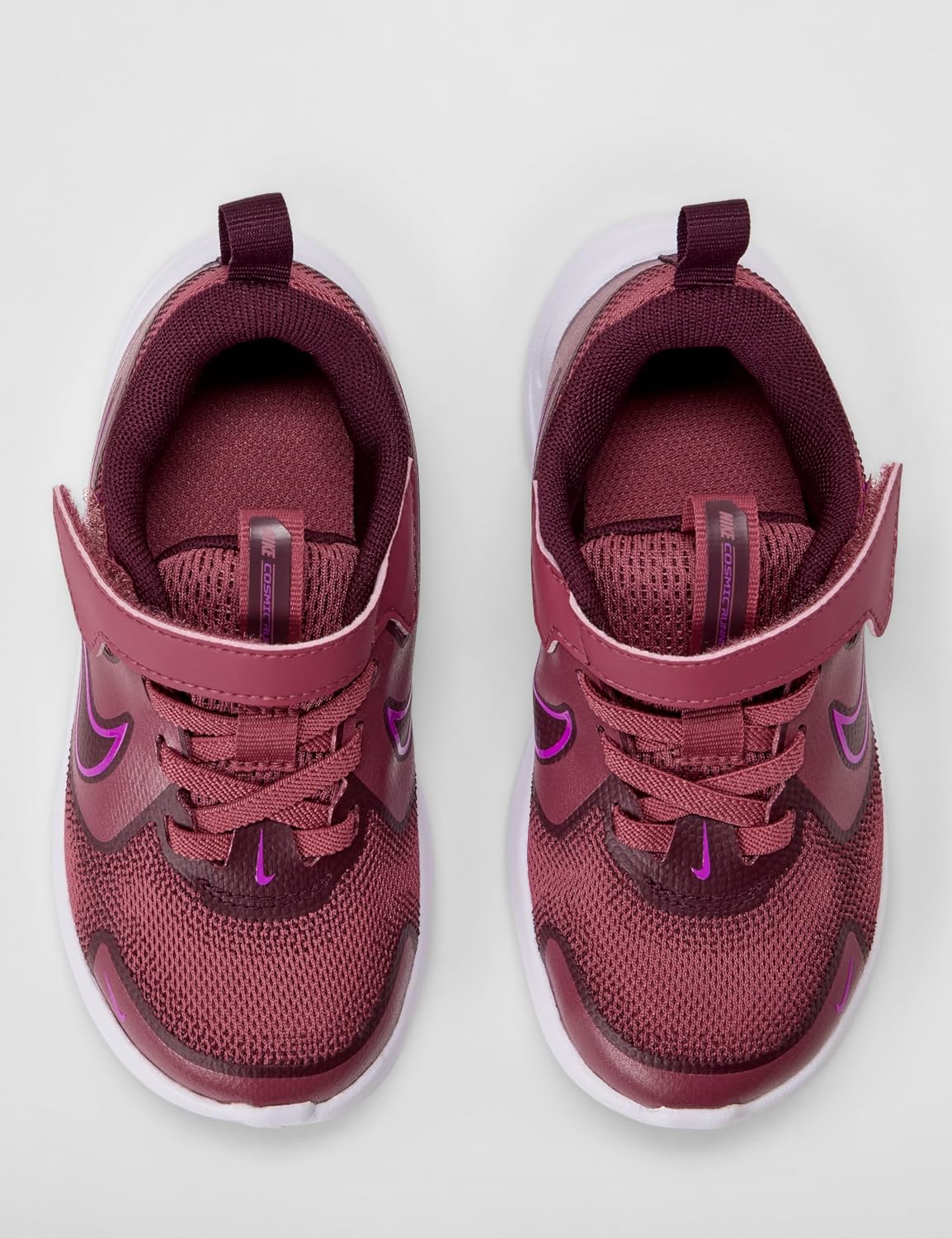 Nike Unisex Kids' Cosmic Runner Running Shoes - Boys Girls Toddlers & Baby Sneakers thumbnail