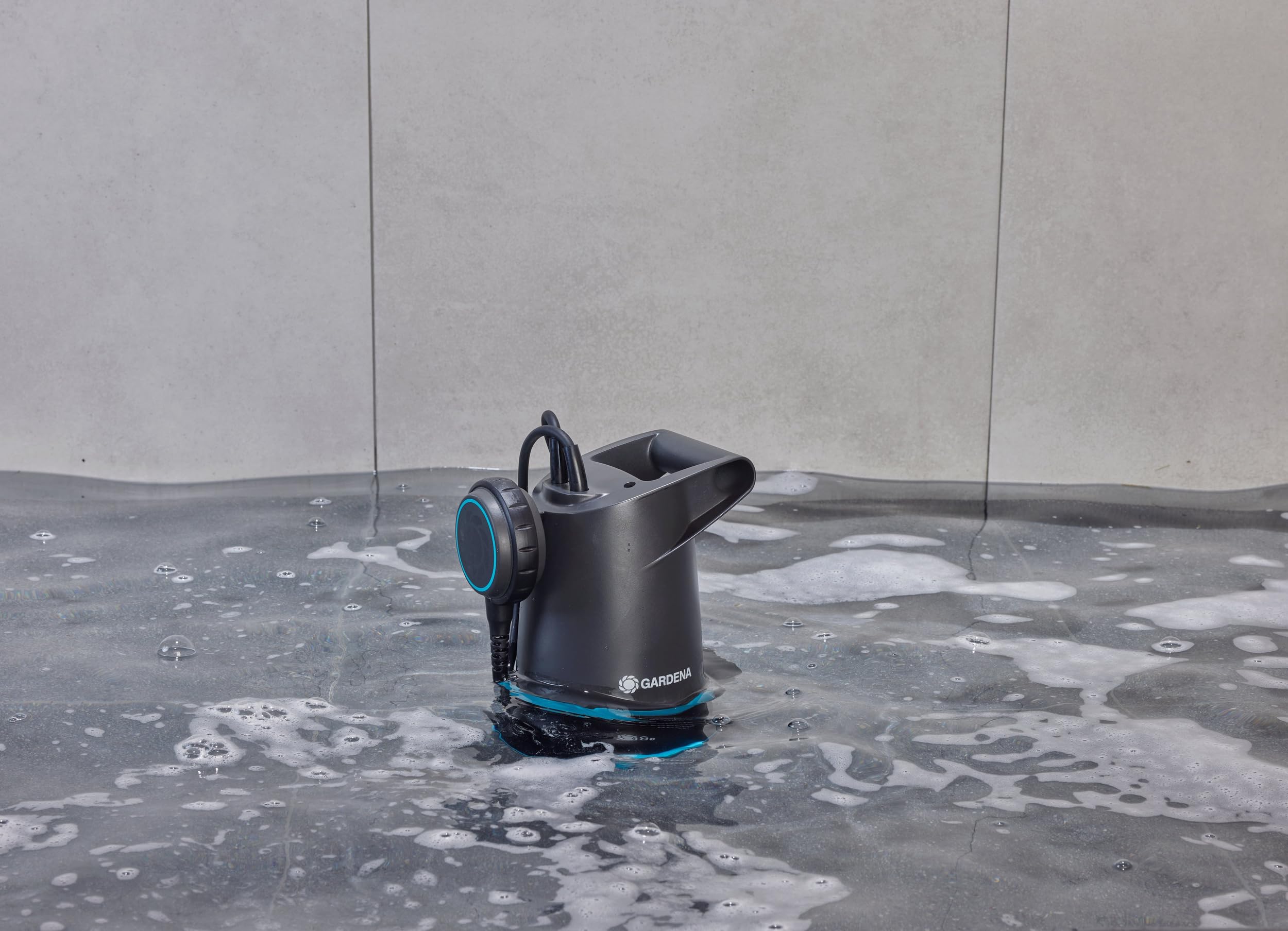 Pompe submersible GARDENA 09018-47 20000 l/h 9 m