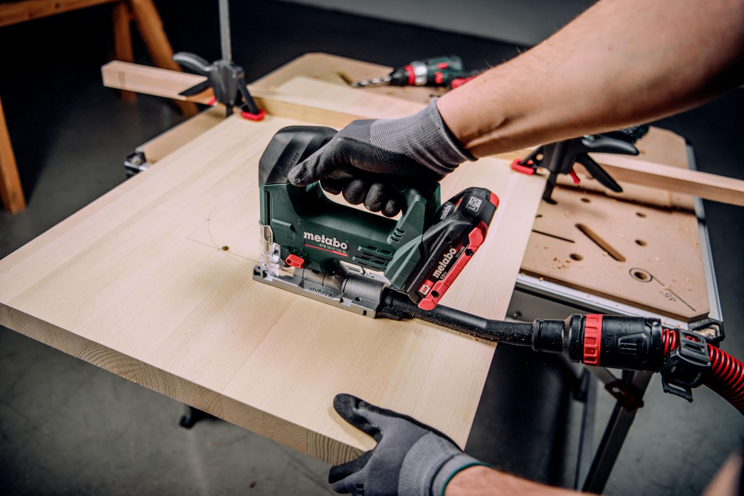 Scie sauteuse METABO "D" 32mm 18V STB 18 LT 130 BL - Pick+Mix (sans batterie ni chargeur), coffret metaBOX