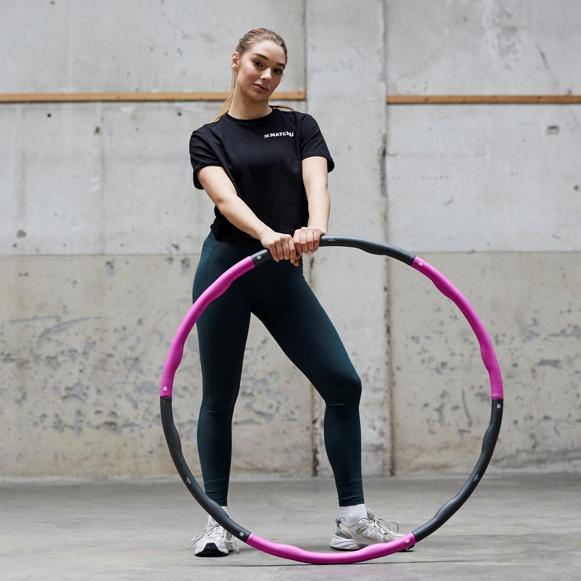 Matchu Sports | Hula Hoop | Fitness Hoop | Disponibile in 1,2 KG, 1,5 KG e 2 KG | Diametro 100 CM | 6 parti | Strato di schiuma confortevole | Funzione di Massaggio |