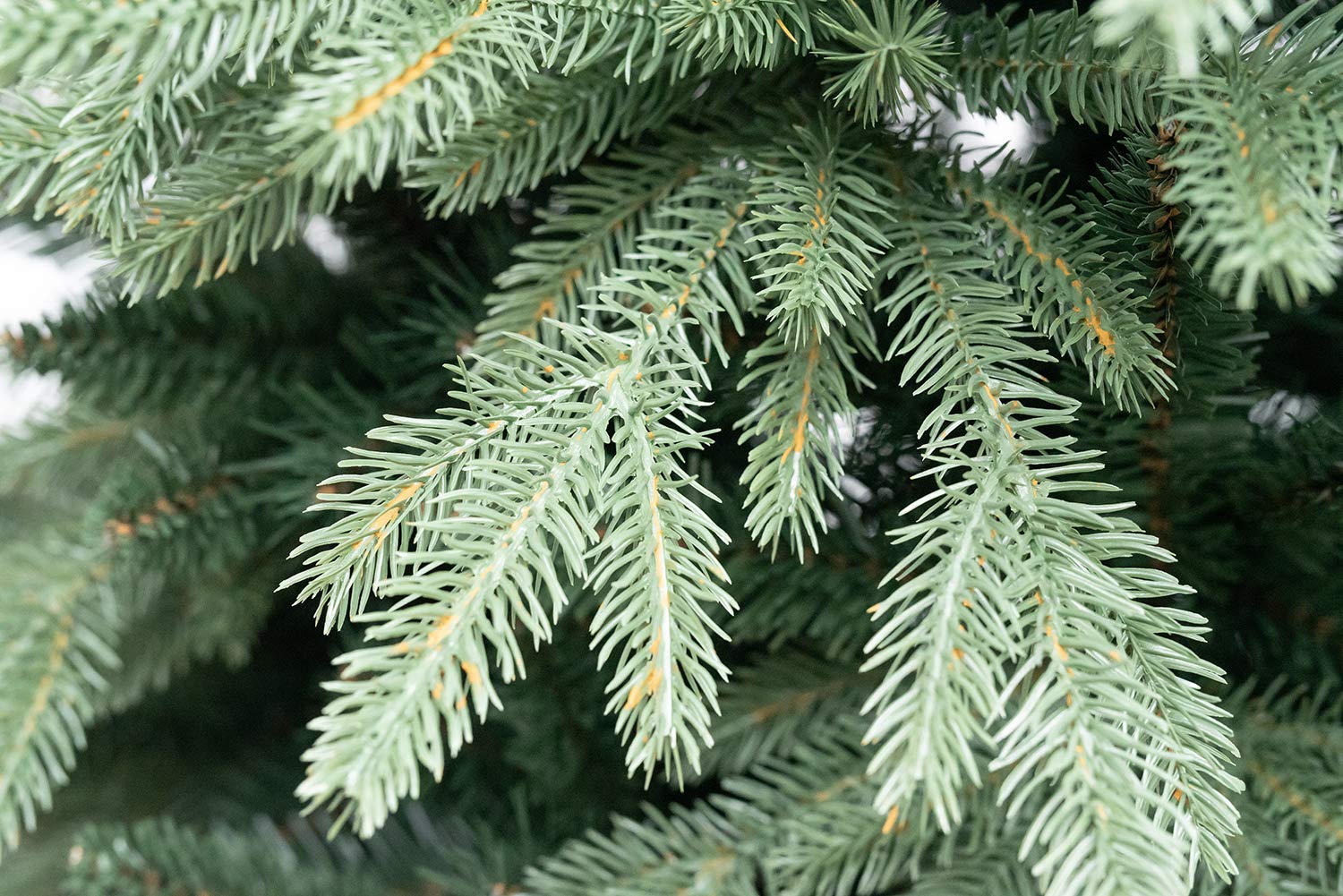 XONE Albero di Natale Kennedy 210cm | Pino Realistico ed Elegante | Abete in PE Effetto Real Touch + PVC Altissima qualità