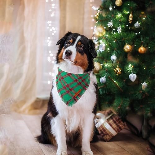 Miniatura 8 de ADOGGYGO Bandanas navideñas para perros con borlas, babero de Navidad a cuadros rojos y verdes, varios tamaños disponibles, bandanas de Navidad para