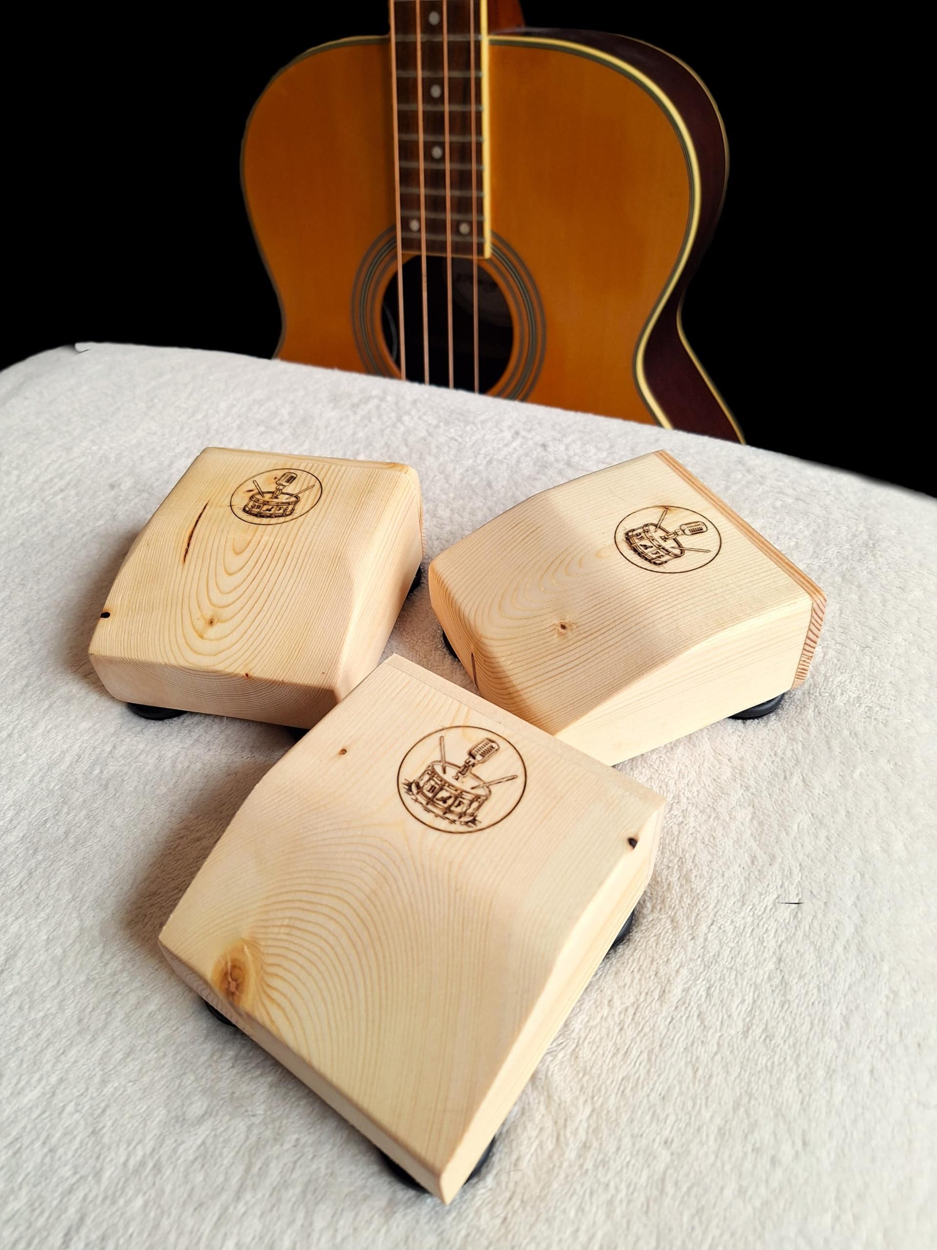 Stompbox compact à bouton-pression, tambour, cajon, Rhyth-Mic M4a2. Bois de pin