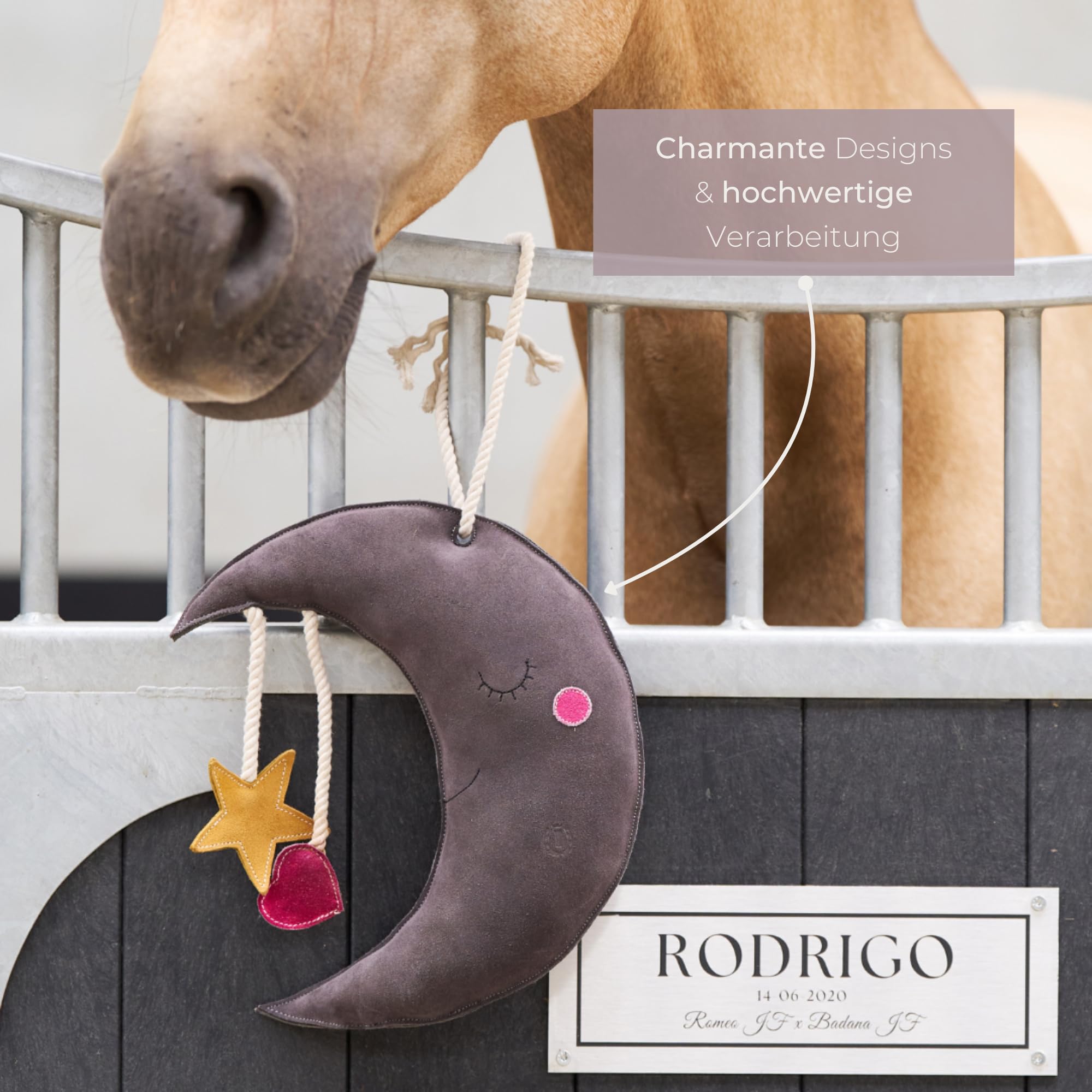 Imperial Riding Stable Buddy z zamszu, zajęcie dla koni i kucyków, zabawka przeciw nudom, rozrywka do pudełka, padoku lub przyczepki do koni, księżyc