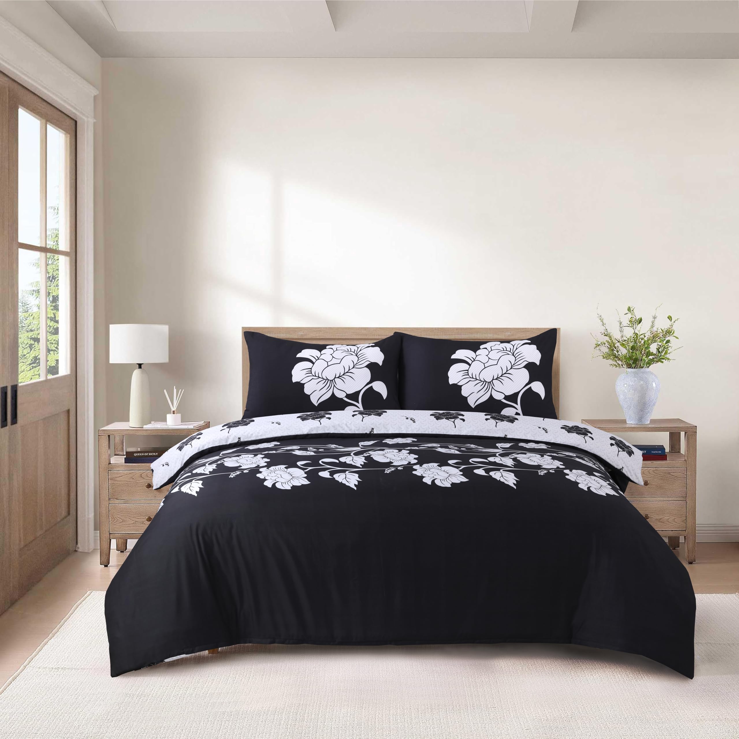 CHARKHAH 4 Piece Complete Bedding Set – Microfiber Reversible Duvet Cover, Deep Fitted Sheet & 2 Pillowcases | Soft, Breathable & Elegant - MF-QA-COM-SET-SINGLE-RICHMOND-BLACK