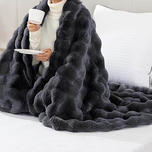 Miniatura 5 de BENVWE Manta de piel sintética, manta de forro polar con burbujas, suave, acogedora y gruesa, manta de felpa esponjosa para sofá, silla y cama, 51 x