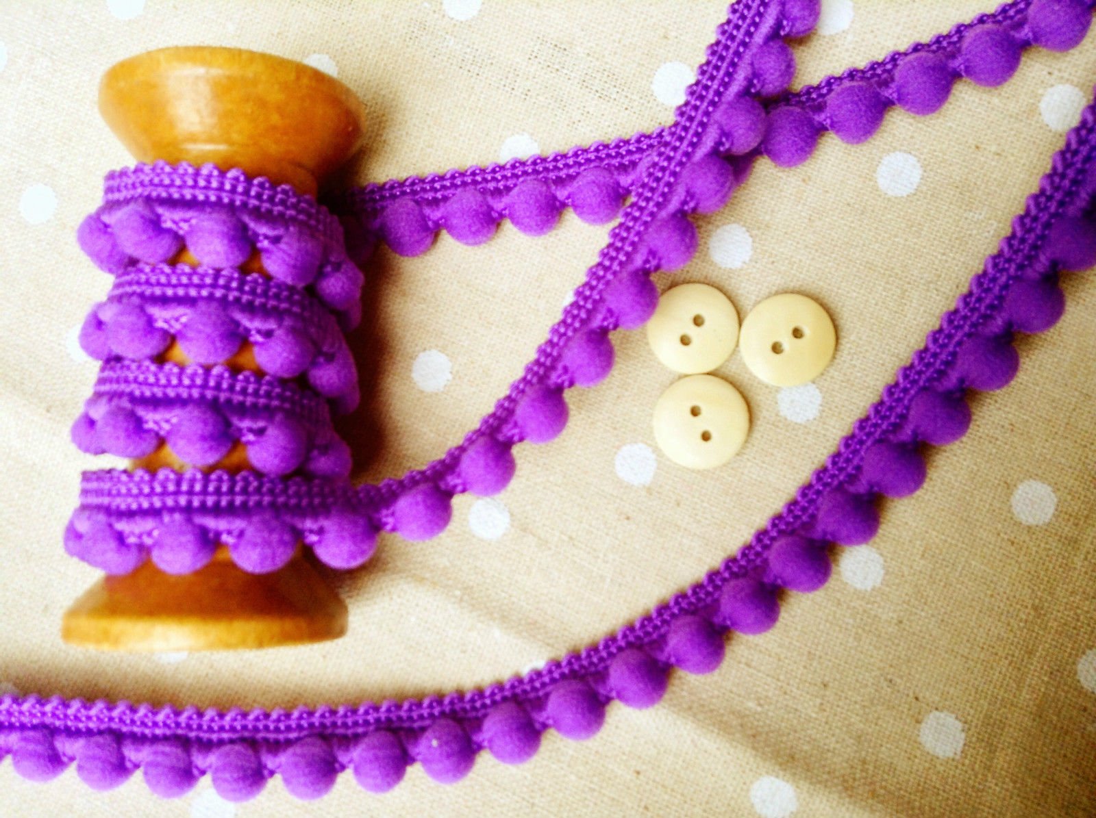 Homebuy Purple Pearl Pom Pom Bobble Trim Pompoms *Size Mini 10Mm (0.4") *1M #A (Per Meter)