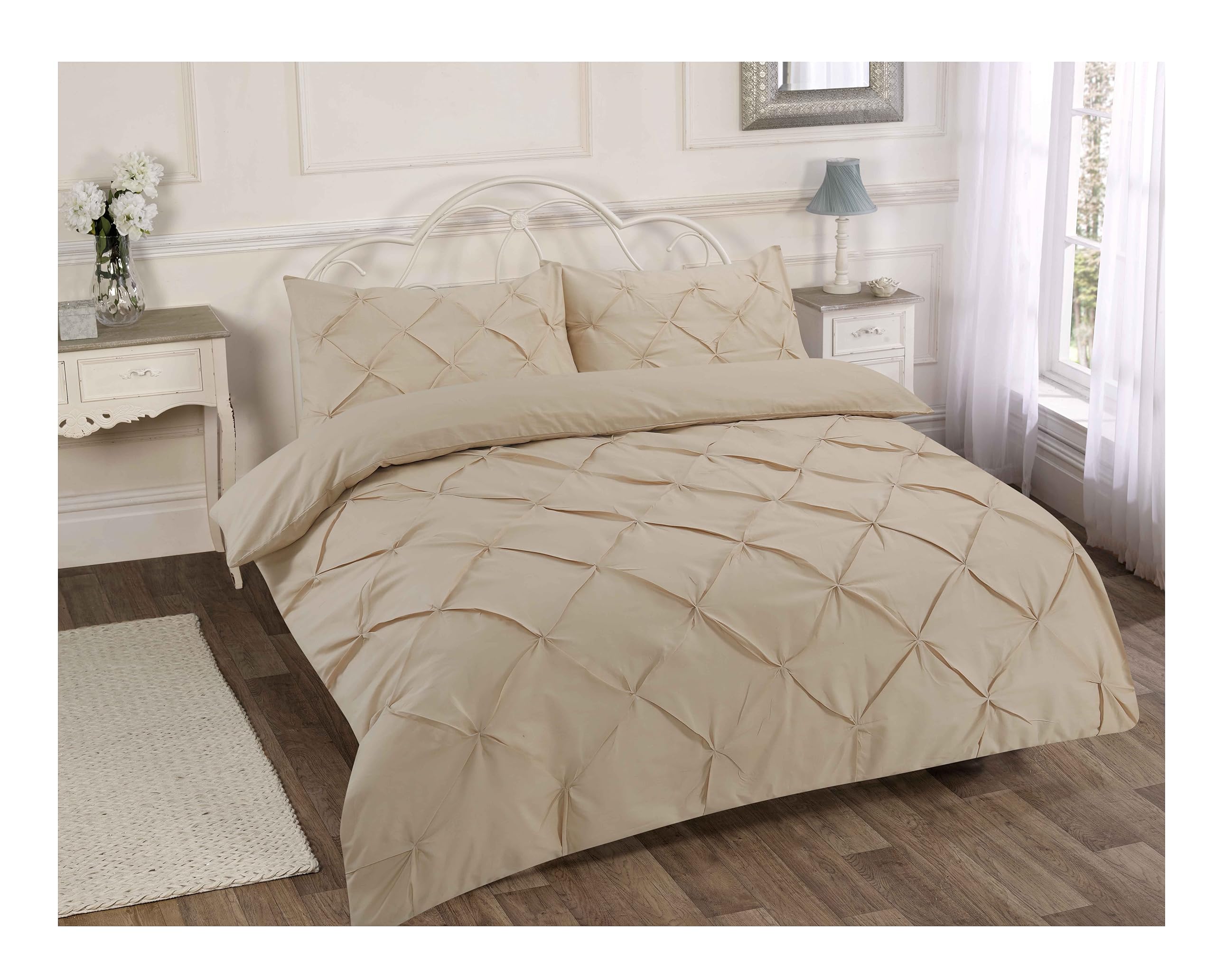 H&F Alexander Duvet Quilt Cover Set Pin Tuck Pinch Pleat Alford Reversible Diamond Bedding Set with Matching Pillowcase UK Size (Single, Latte)
